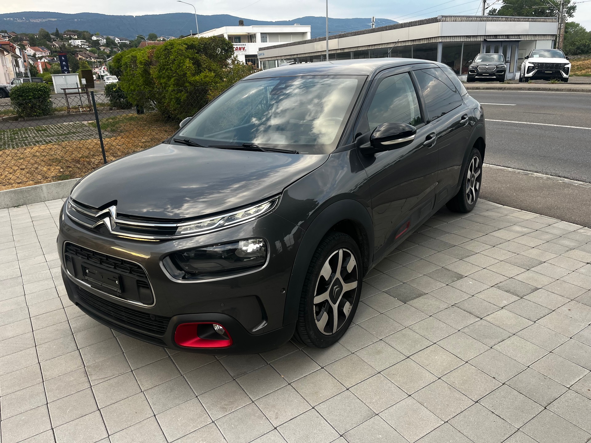 CITROEN C4 Cactus 1.2 Pure Tech Feel EAT6-image-4