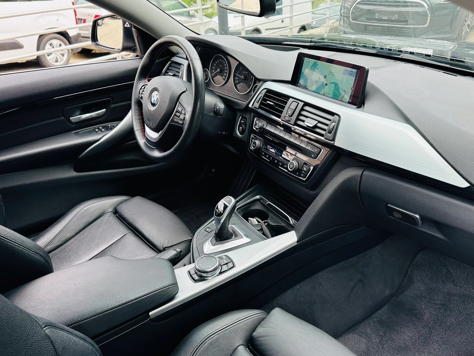 BMW 428i Coupé xDrive Sport Line Steptronic-image-12