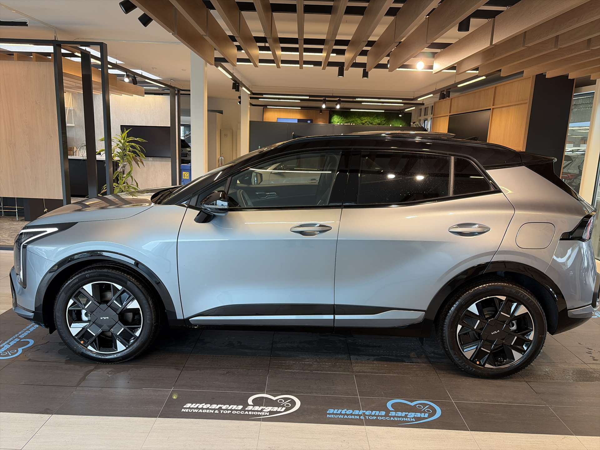 KIA Sportage 1.6T-GDi HEV GT-Line 239PS 4x4 Automat NEUES MODELL-image-11