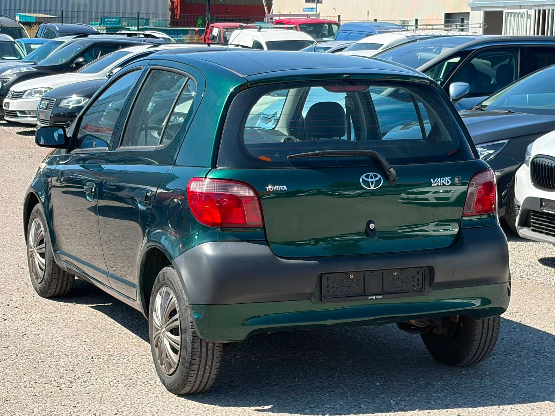TOYOTA Yaris 1.0 Linea Luna-image-4