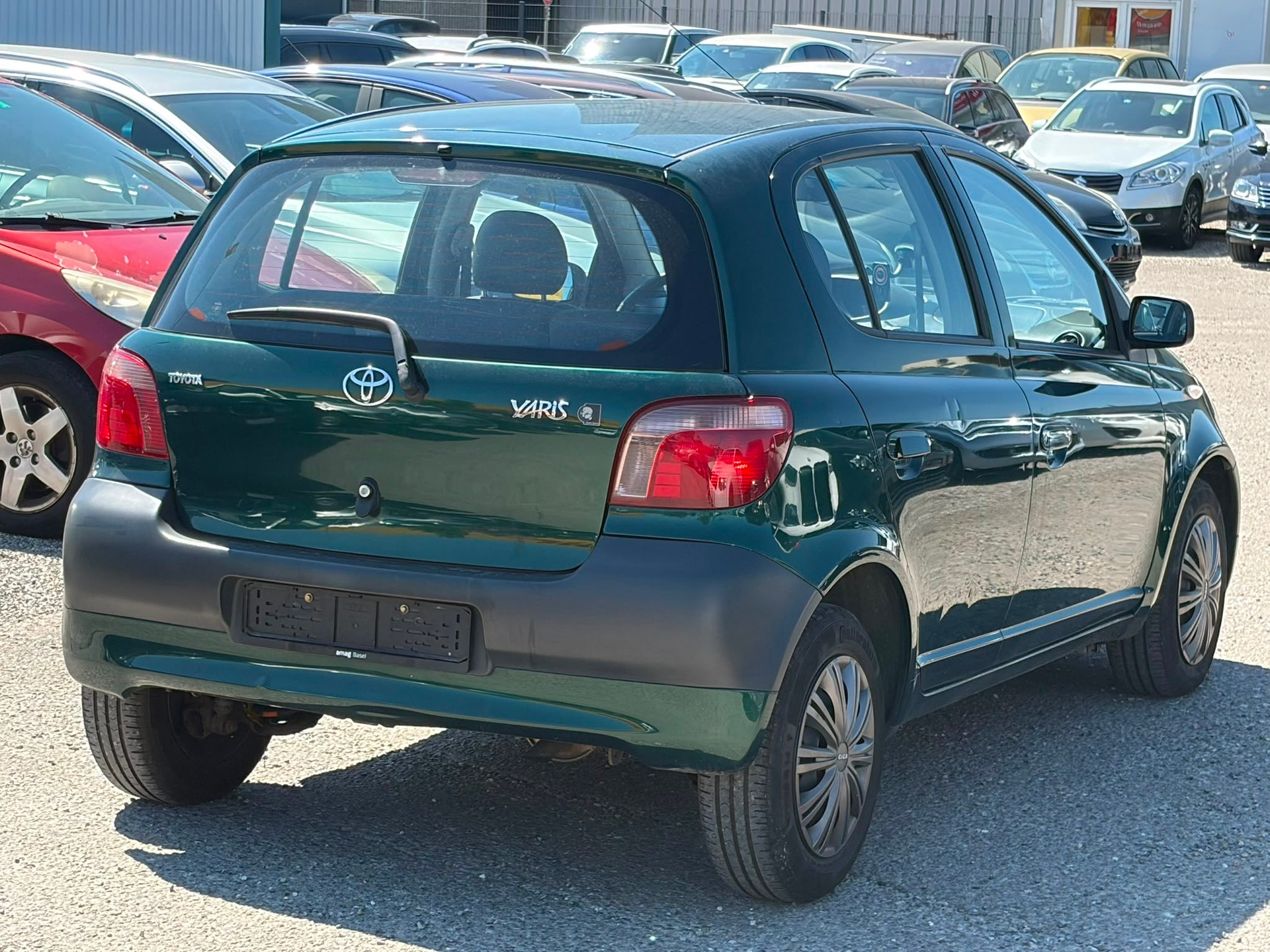 TOYOTA Yaris 1.0 Linea Luna-image-3