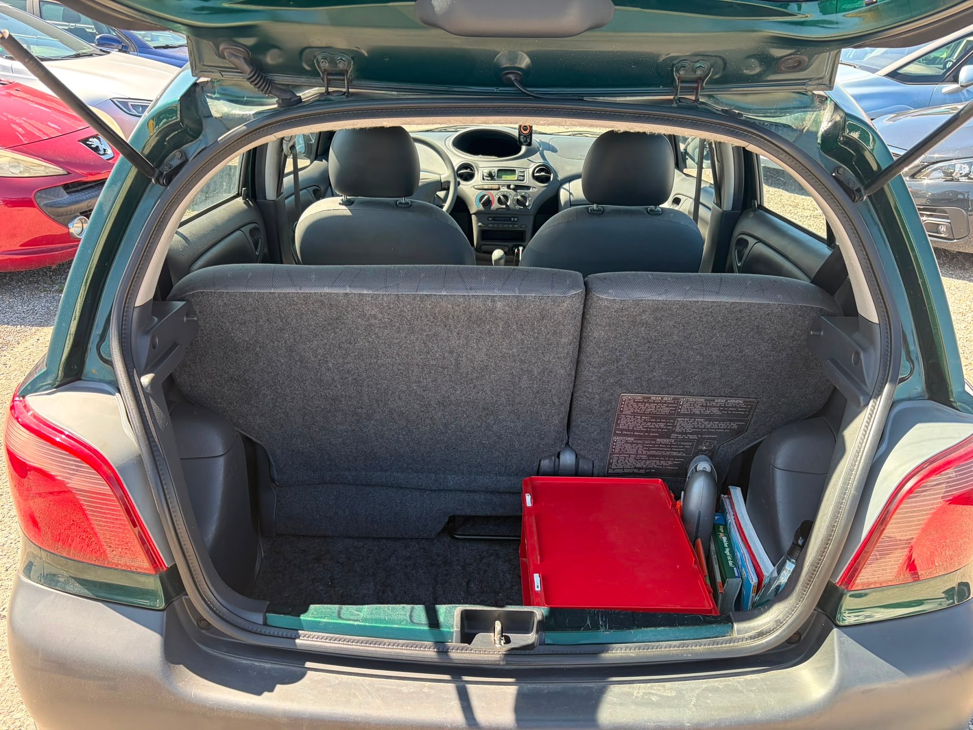TOYOTA Yaris 1.0 Linea Luna-image-9