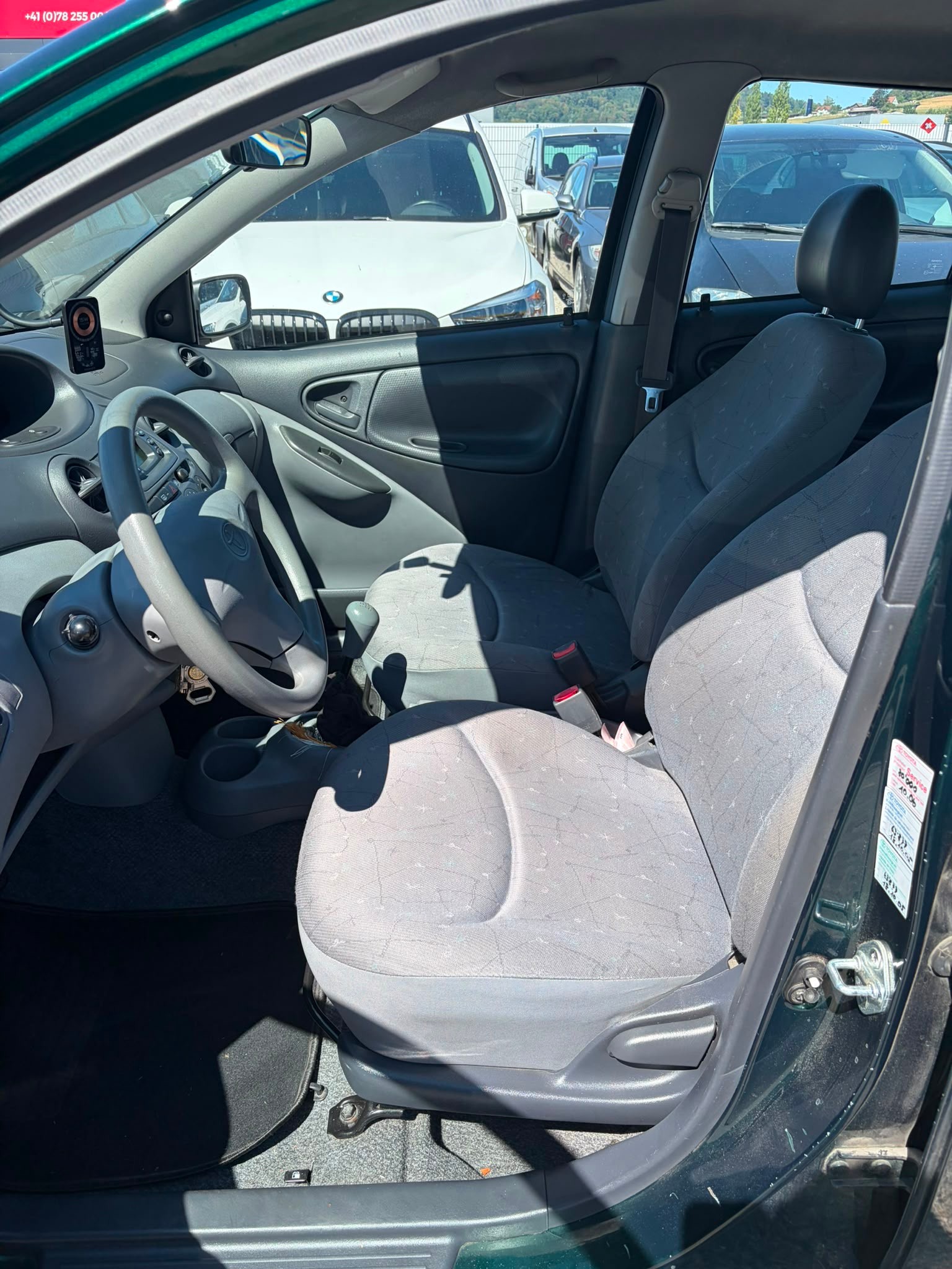 TOYOTA Yaris 1.0 Linea Luna-image-7