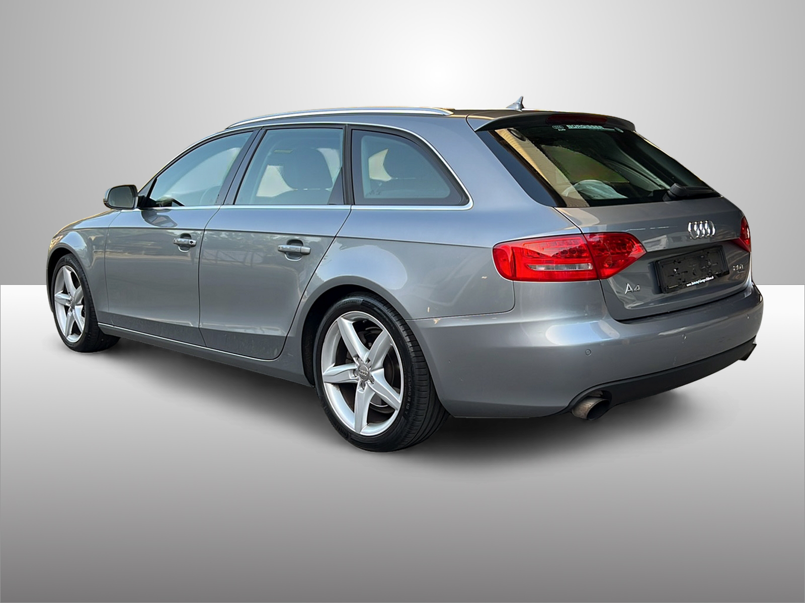 AUDI A4 Avant 2.0 TFSI quattro S-tronic-image-2
