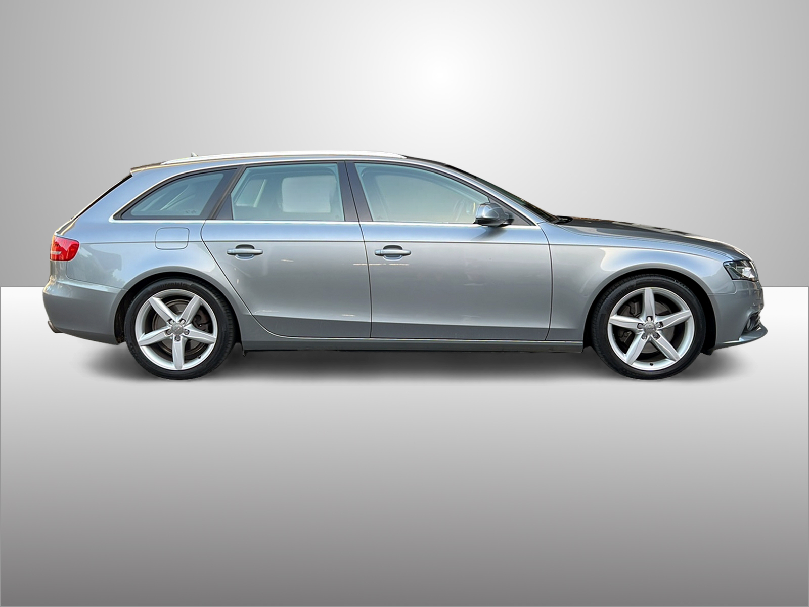AUDI A4 Avant 2.0 TFSI quattro S-tronic-image-5