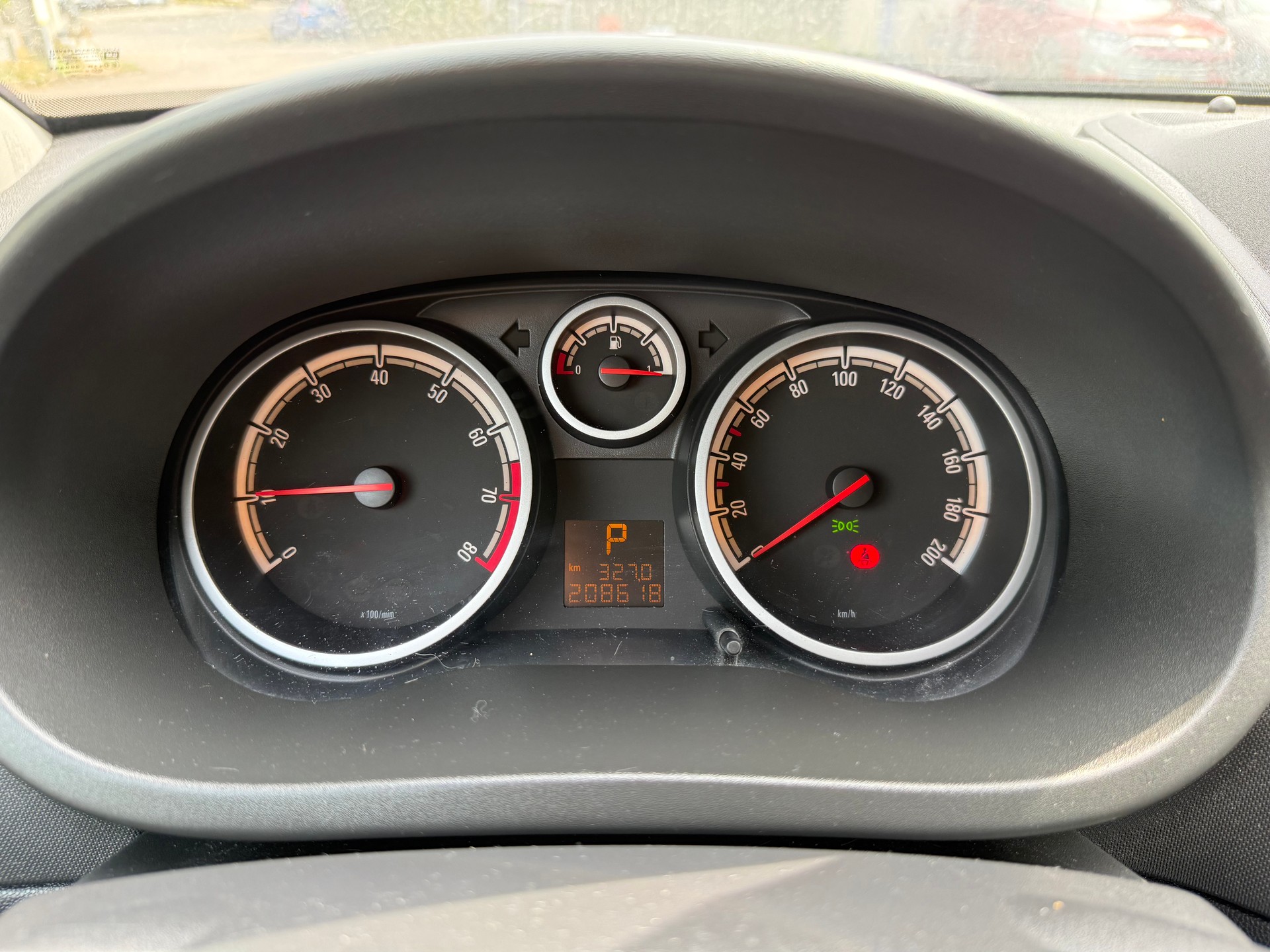 OPEL Corsa 1.4 TP Color Edition Automatic-image-28