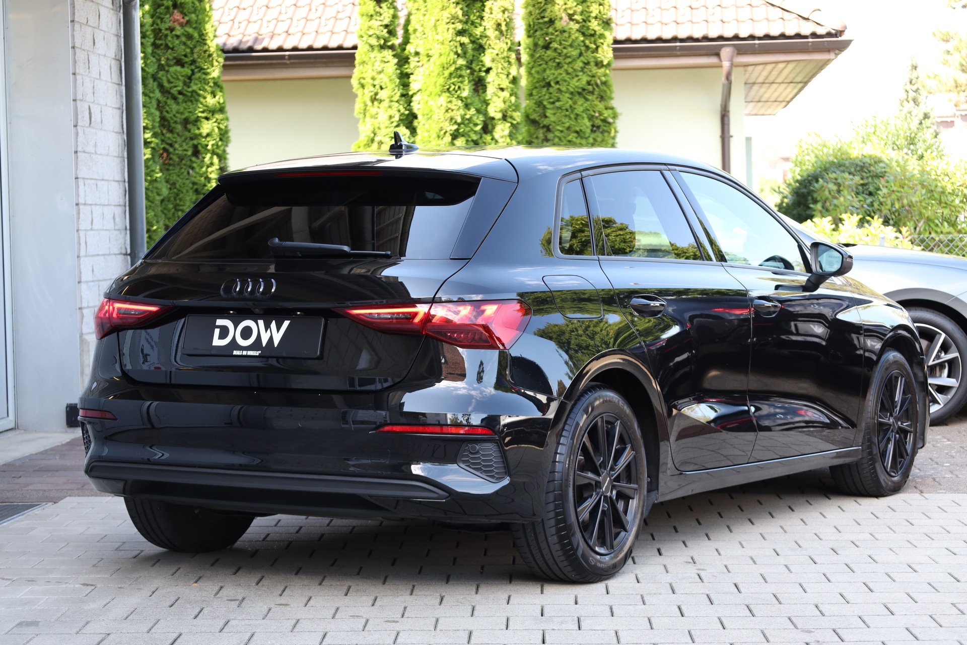 AUDI A3 Sportback 35 TFSI S-tronic-image-4