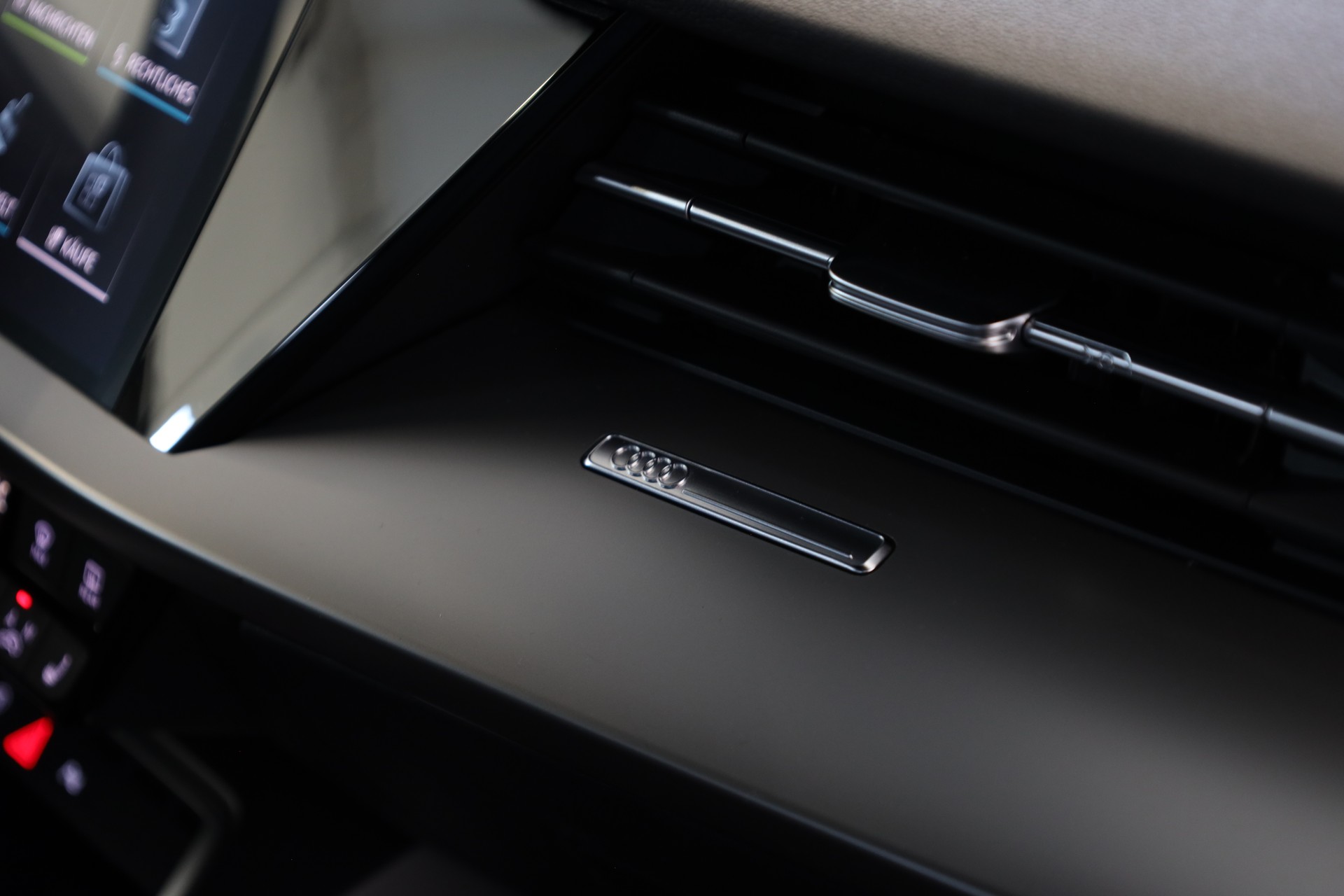 AUDI A3 Sportback 35 TFSI S-tronic-image-21