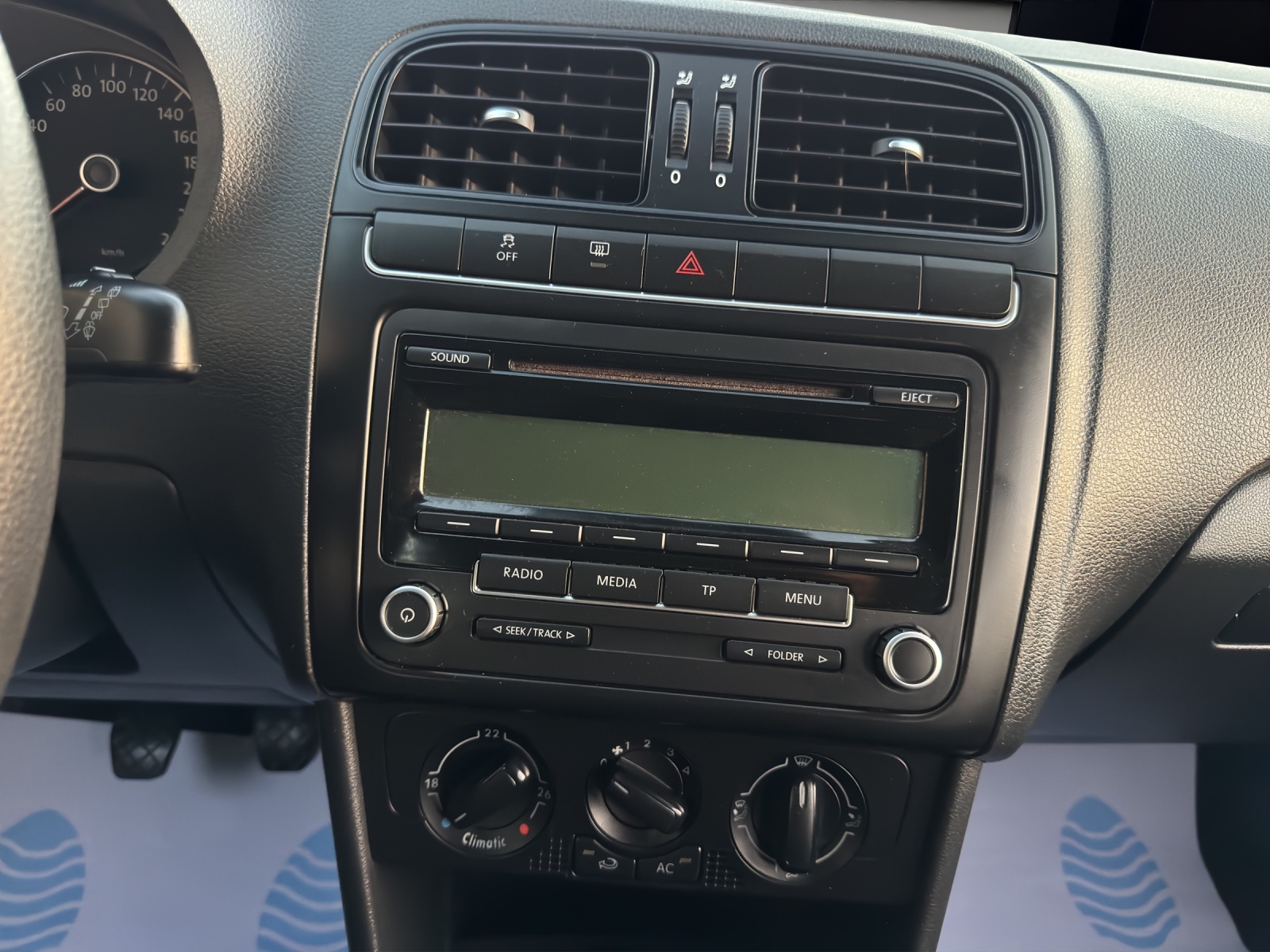 VW Polo 1.4 16V Highline Frisch ab MFK, frisch ab Service. Zahnriemen und Wasserpumpe ersetzt.-image-12