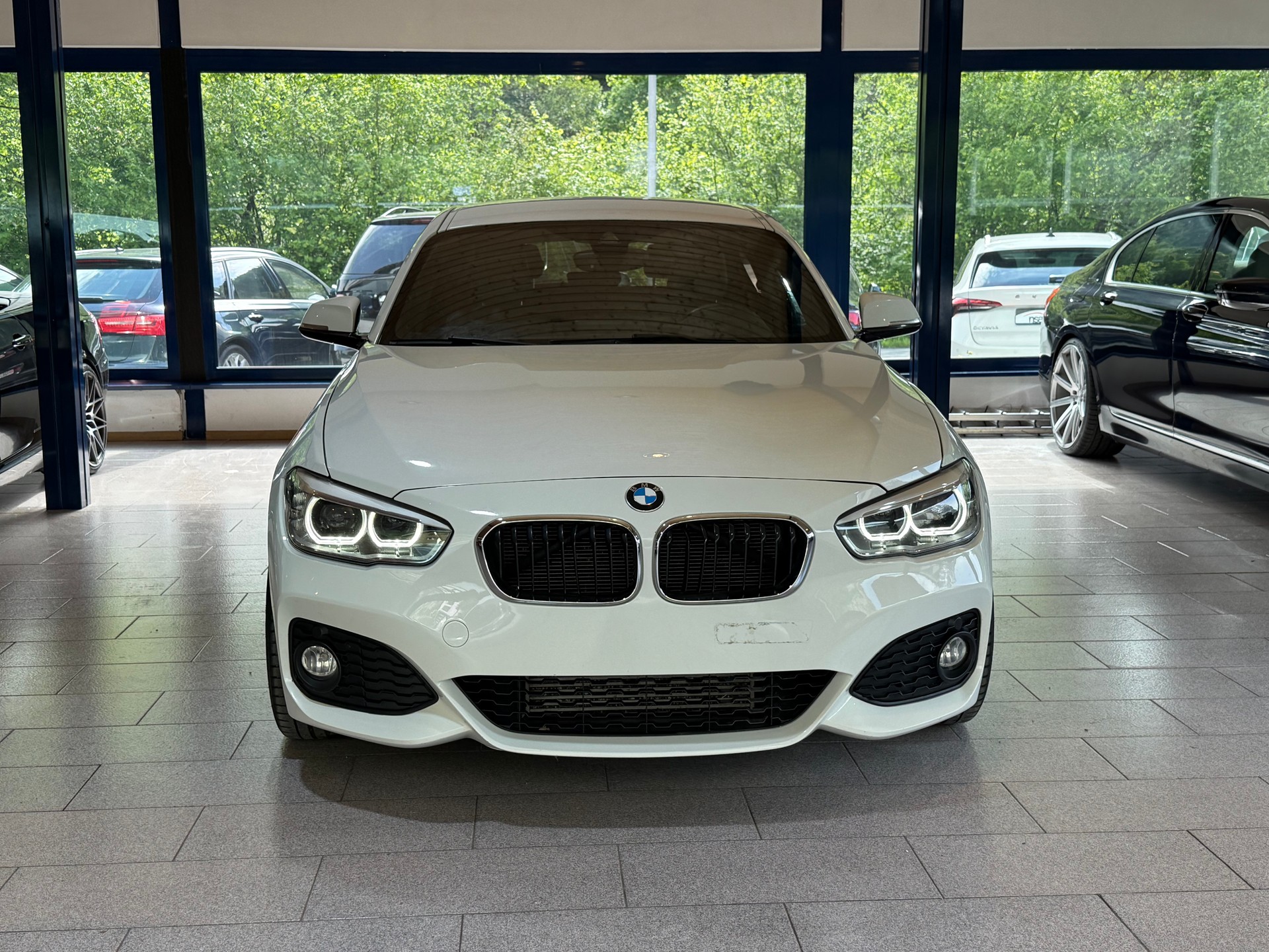 BMW 120d M Sport Steptronic-image-1
