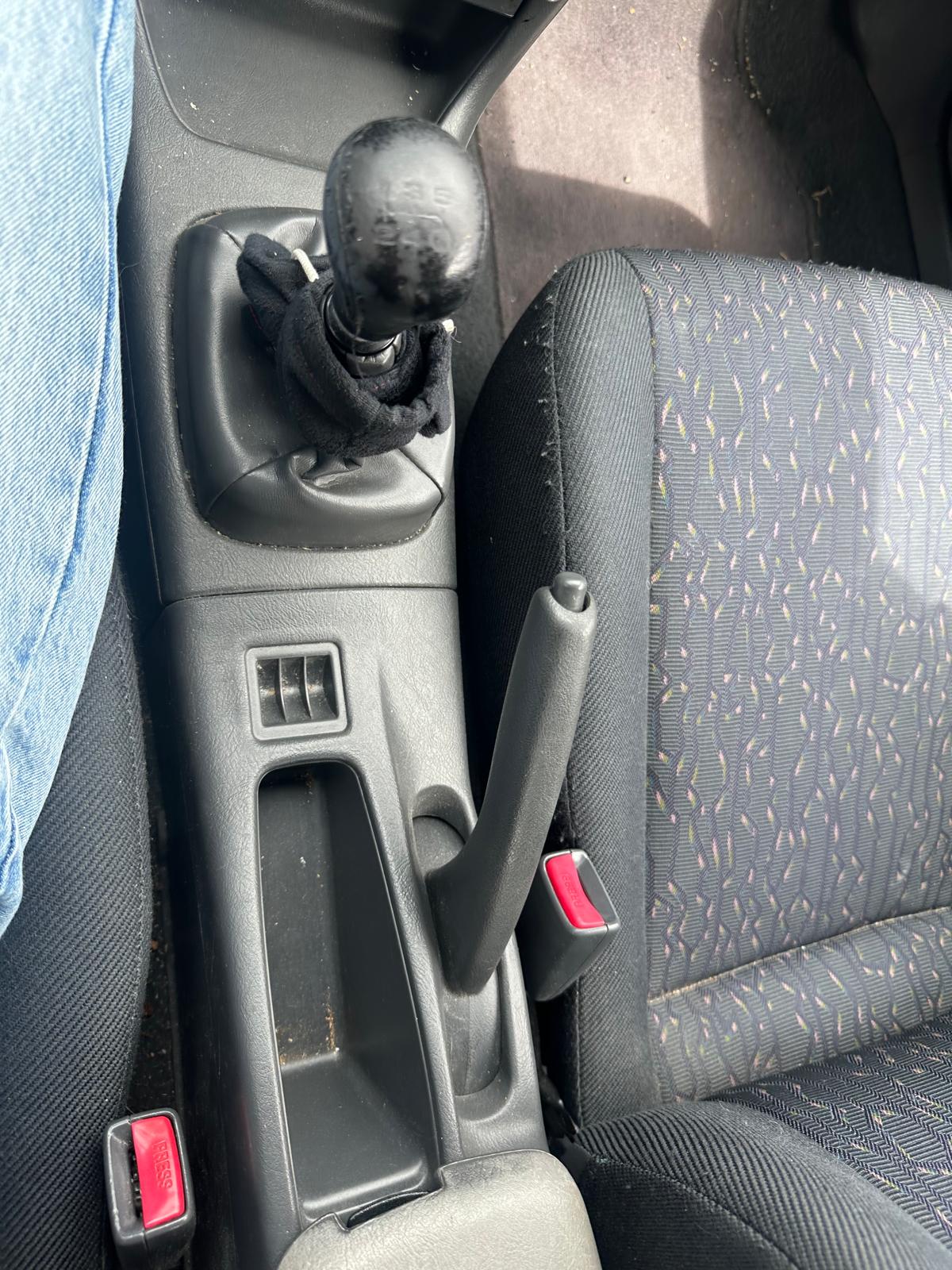 MITSUBISHI Colt 1.3 12V GLX Champion-image-11