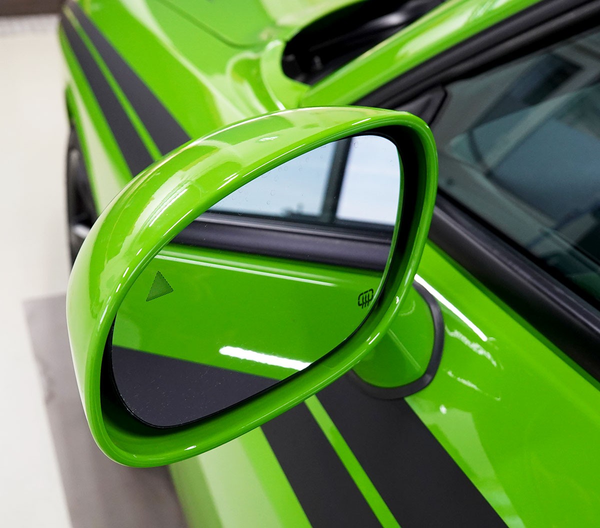 DODGE 6.2 V8 SC HEMI SRT Hellcat-image-15