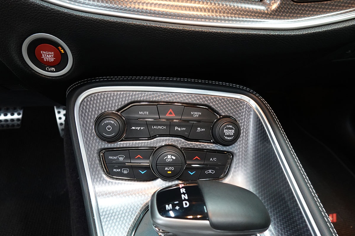 DODGE 6.2 V8 SC HEMI SRT Hellcat-image-13