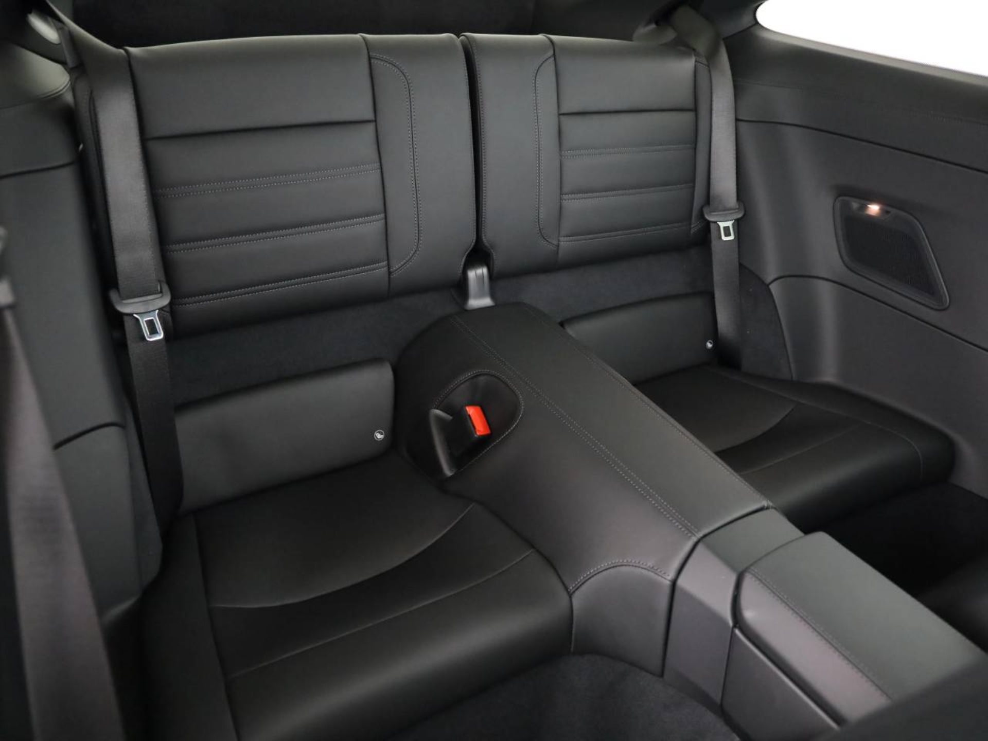 PORSCHE 911 Carrera S-image-18