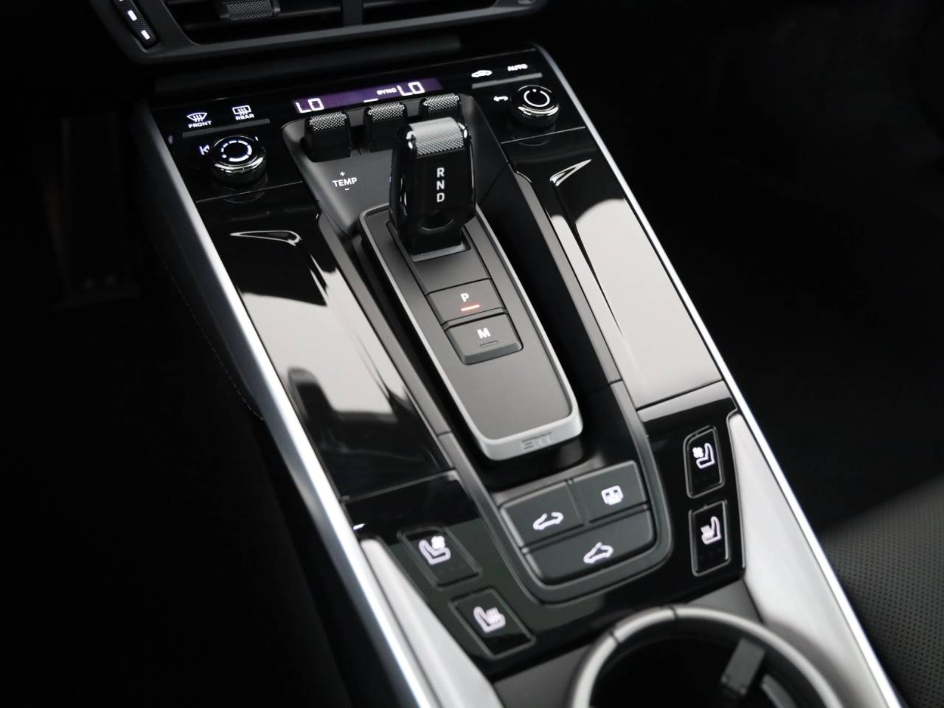 PORSCHE 911 Carrera S-image-14