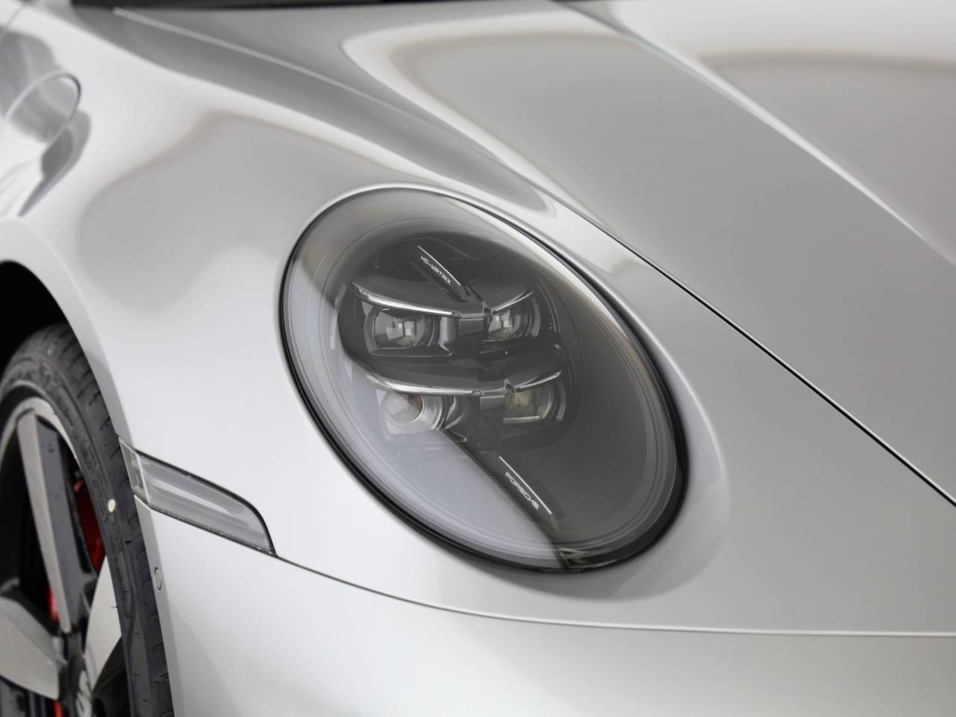 PORSCHE 911 Carrera S-image-8