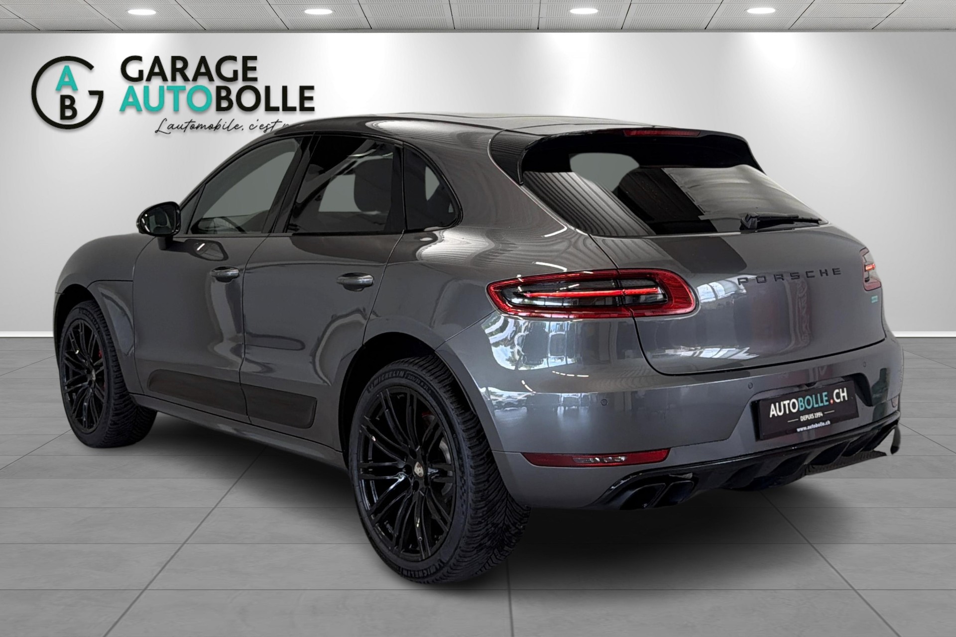 PORSCHE Macan Turbo PDK-image-4
