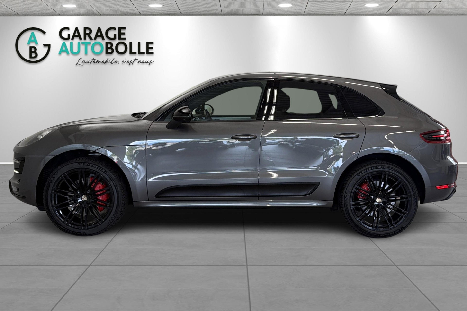 PORSCHE Macan Turbo PDK-image-6