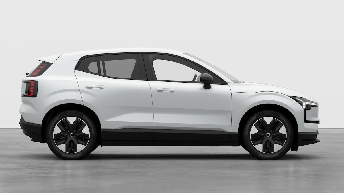VOLVO EX30 P5 Longe Range Plus-showroom-element-3