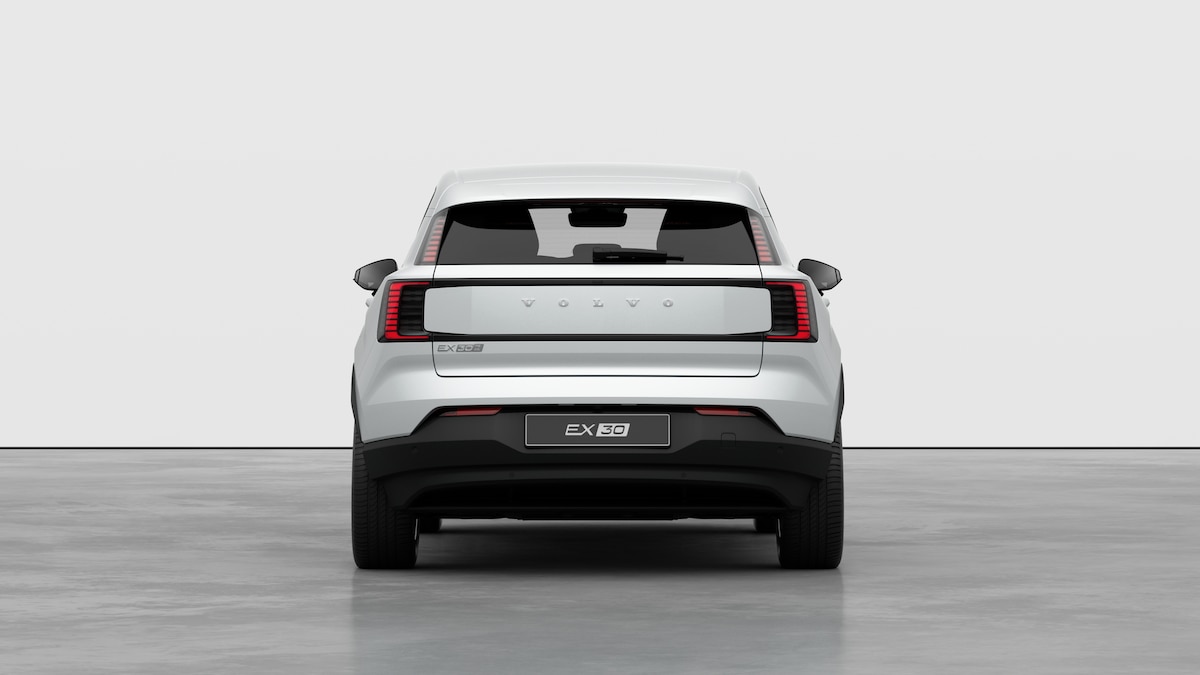 VOLVO EX30 P5 Longe Range Plus-image-5