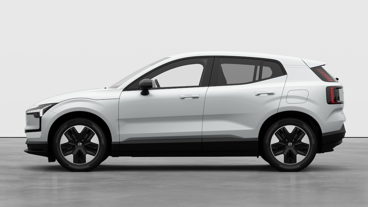 VOLVO EX30 P5 Longe Range Plus-showroom-element-2