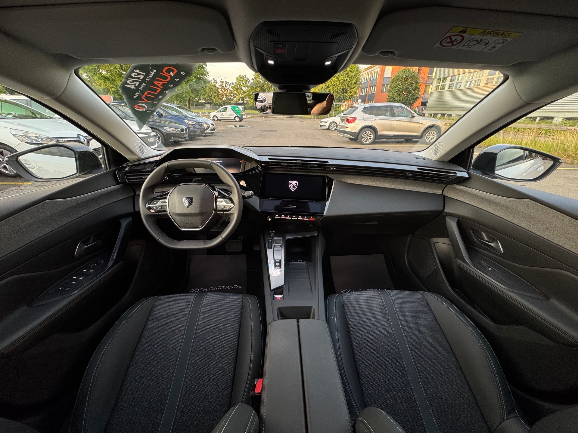 PEUGEOT 308 SW 1.5 BlueHDI Allure Pack EAT8-image-10
