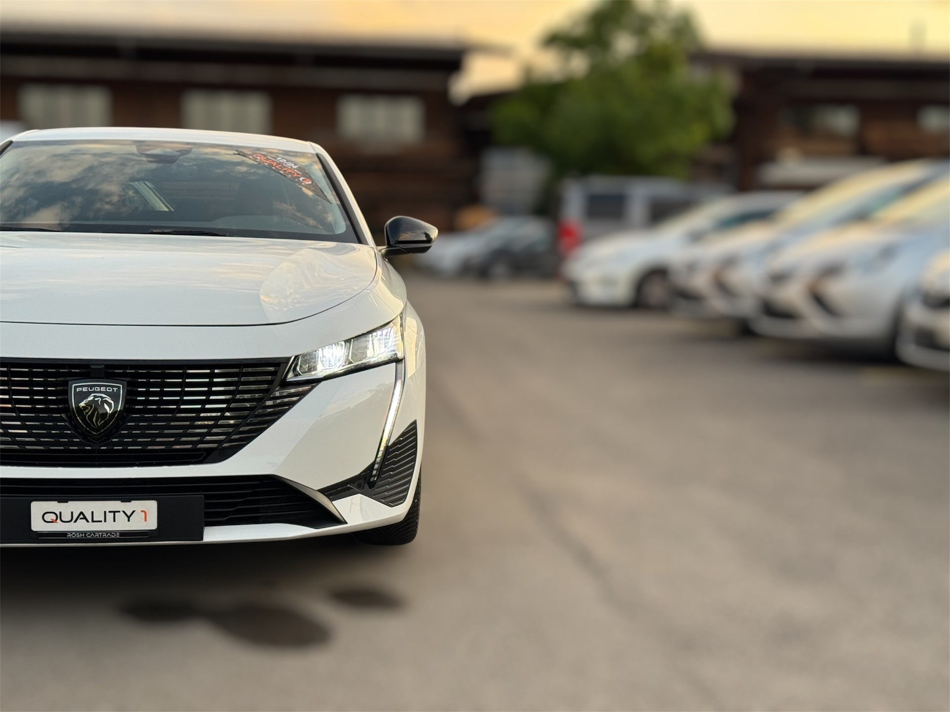 PEUGEOT 308 SW 1.5 BlueHDI Allure Pack EAT8-image-14