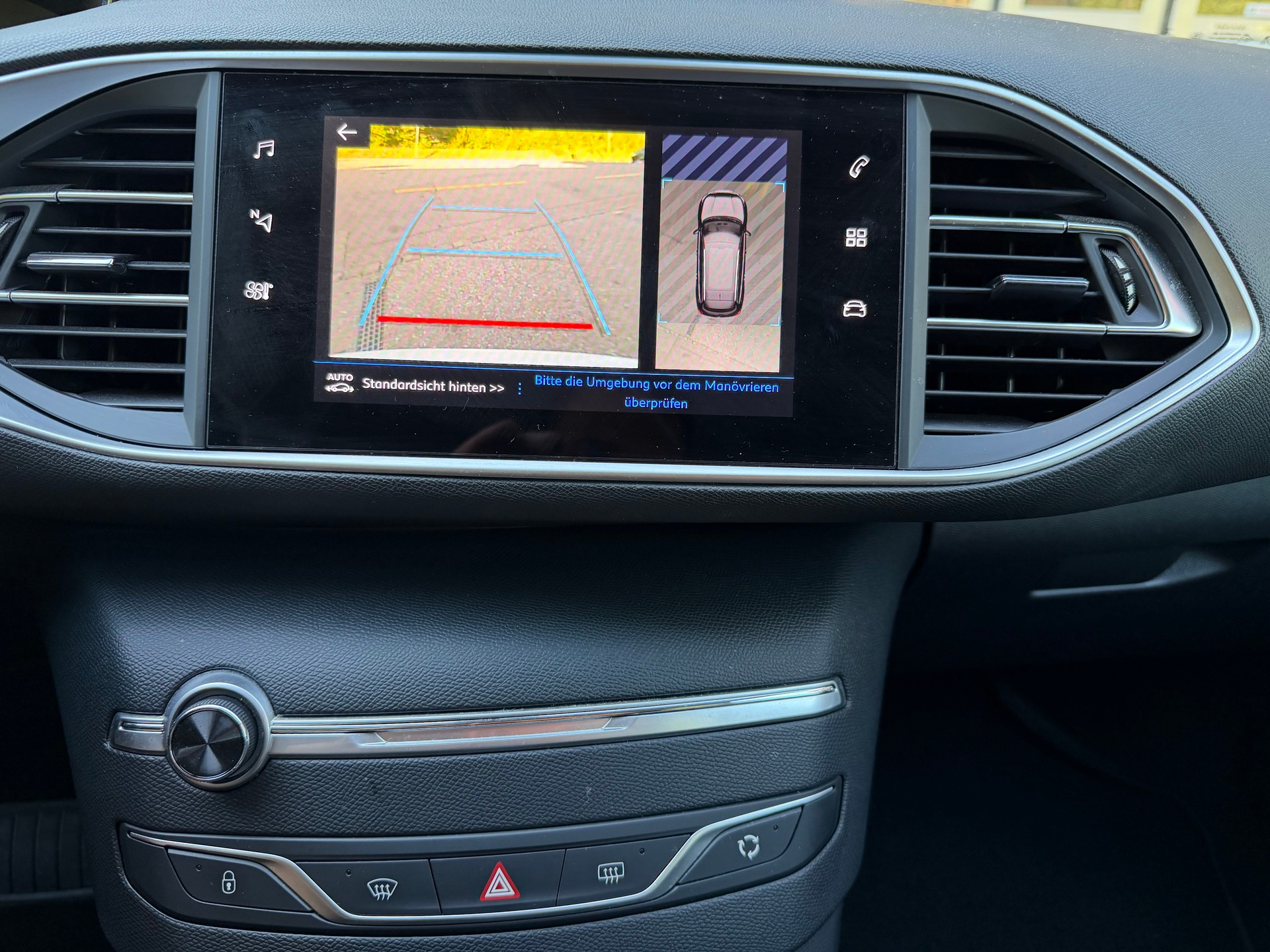 PEUGEOT 308 SW 1.5 BlueHDI Active Pack EAT8-image-11