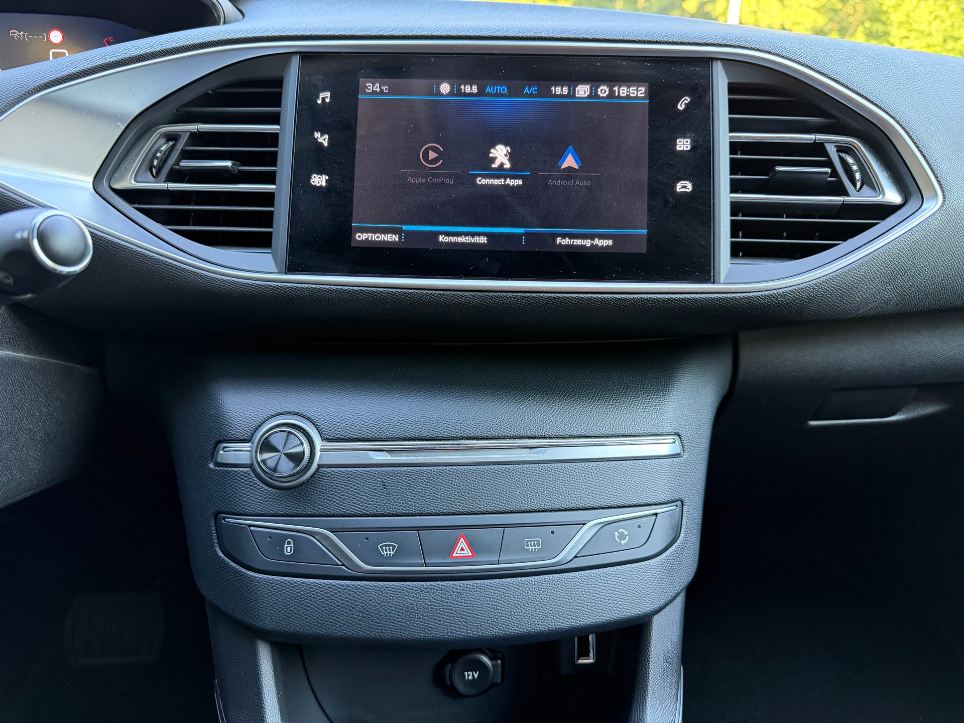 PEUGEOT 308 SW 1.5 BlueHDI Active Pack EAT8-image-10
