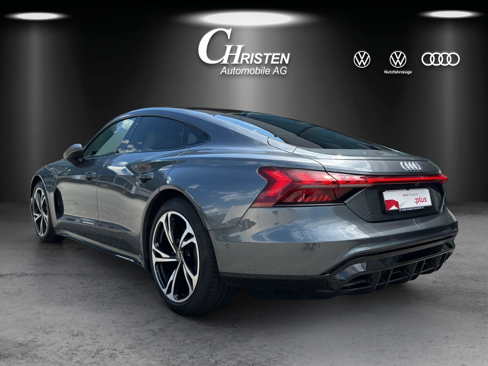 AUDI e-tron GT quattro-image-3