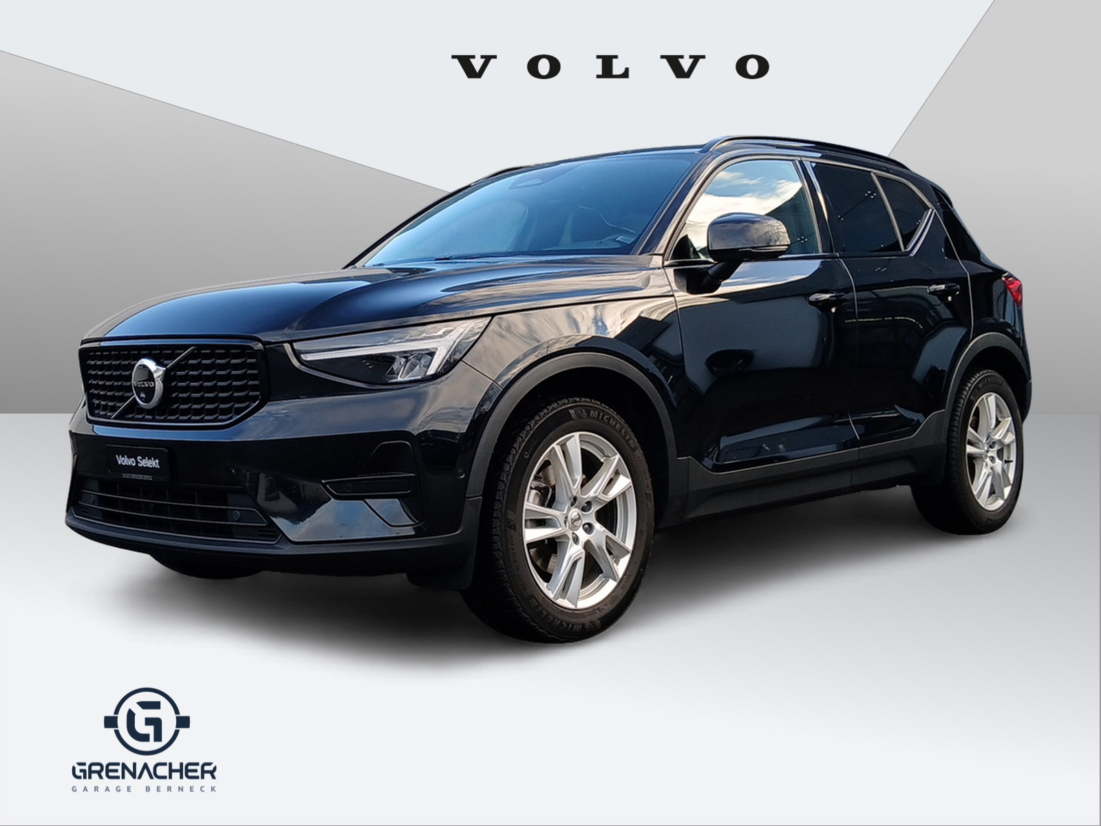 VOLVO XC40 2.0 B4 MH Plus Dark AWD-image-0