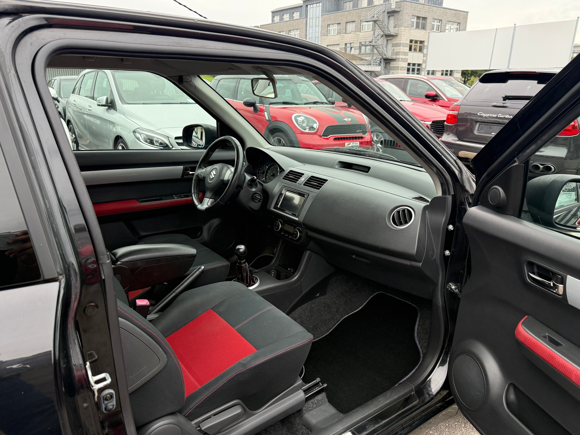 SUZUKI Swift 1.6i 16V Sport 100th Anniversary / Ab MFK 09.2025 / 8-fach bereift / Blutooth-image-7