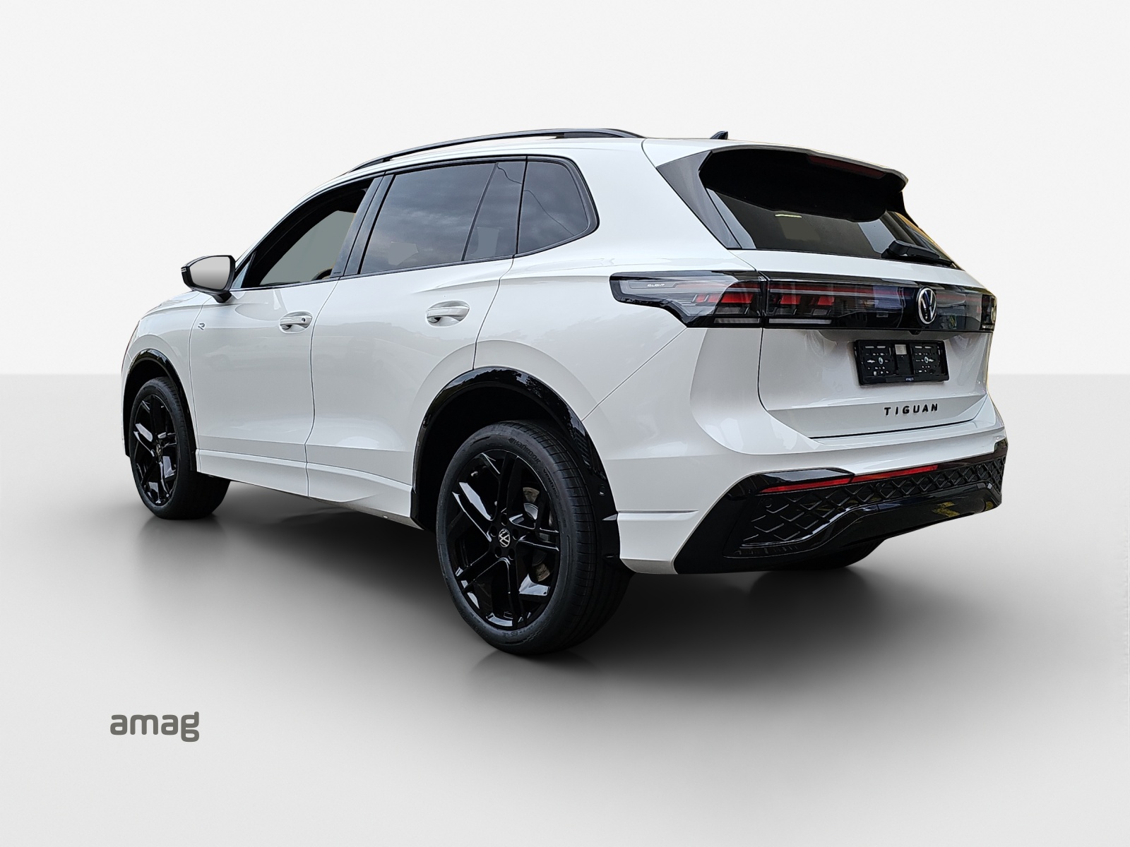 VW Tiguan 2.0 TSI DSG R-Line United 4Motion-showroom-element-2