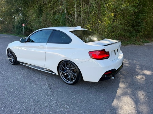 BMW M235i-image-2