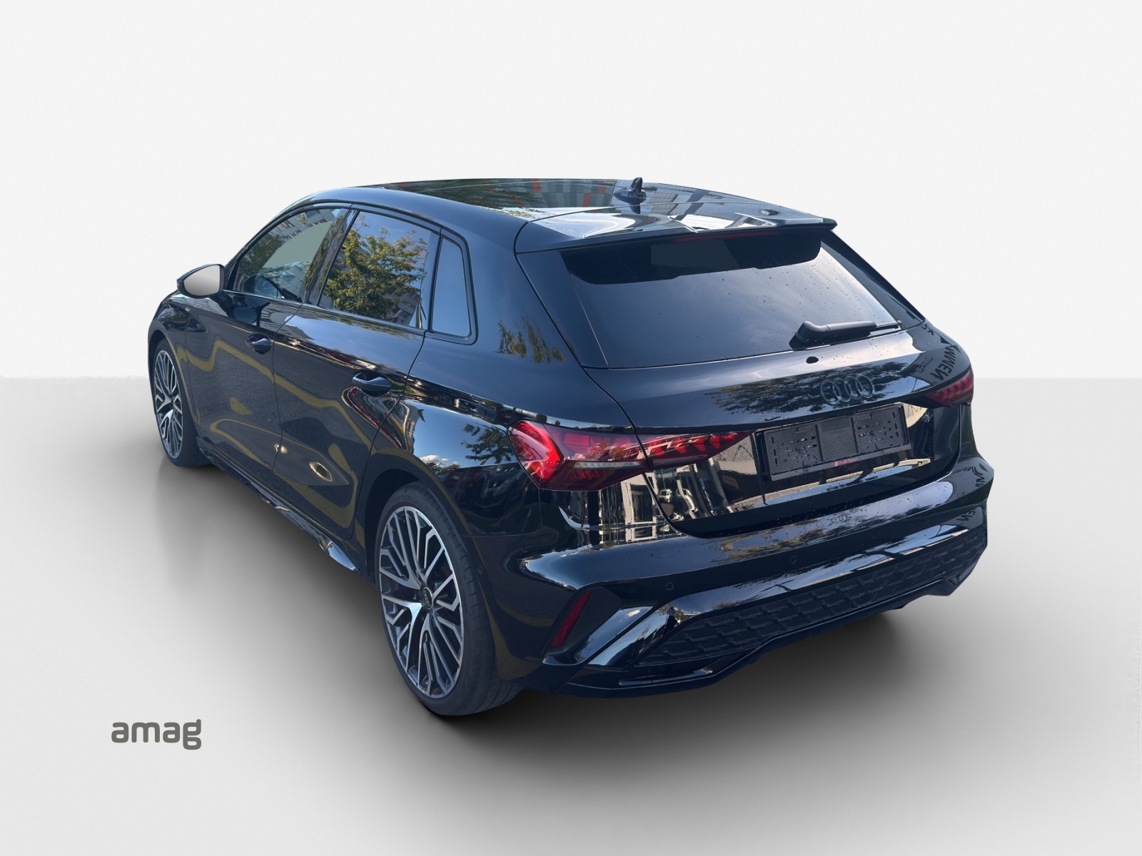 AUDI A3 Sportback 35 TFSI S line Attraction S-tronic-image-2