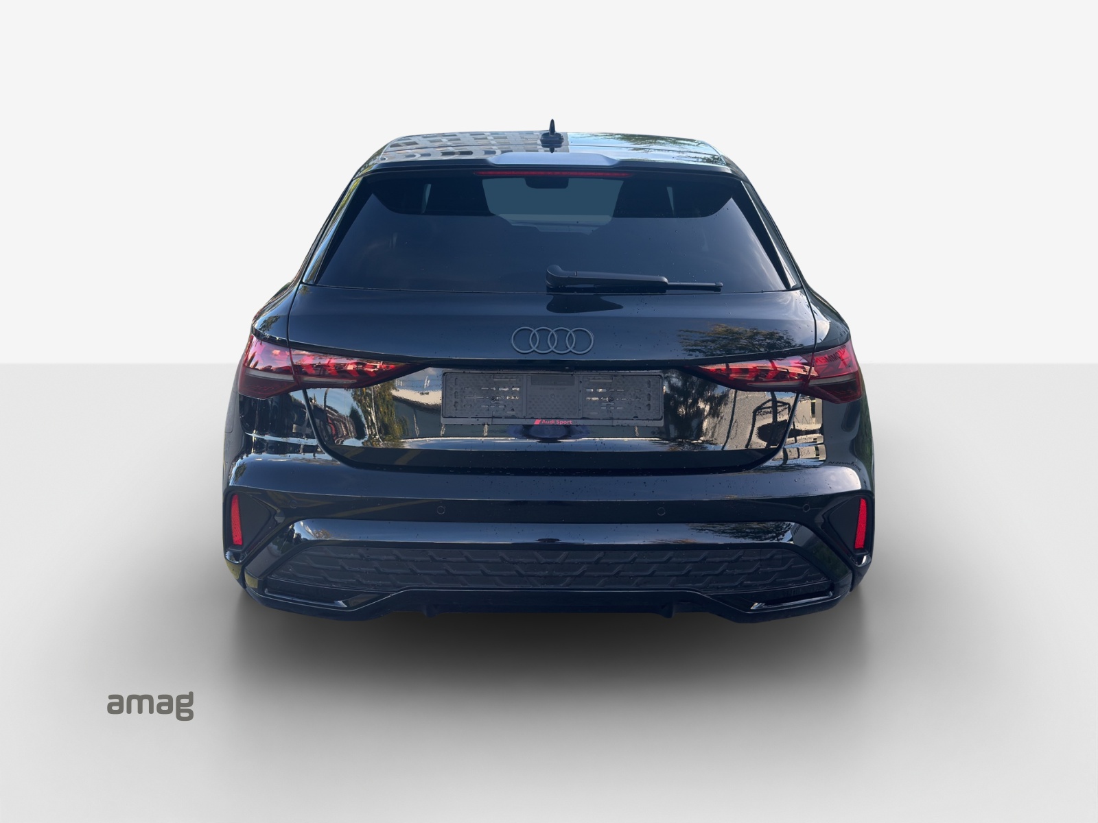 AUDI A3 Sportback 35 TFSI S line Attraction S-tronic-image-3