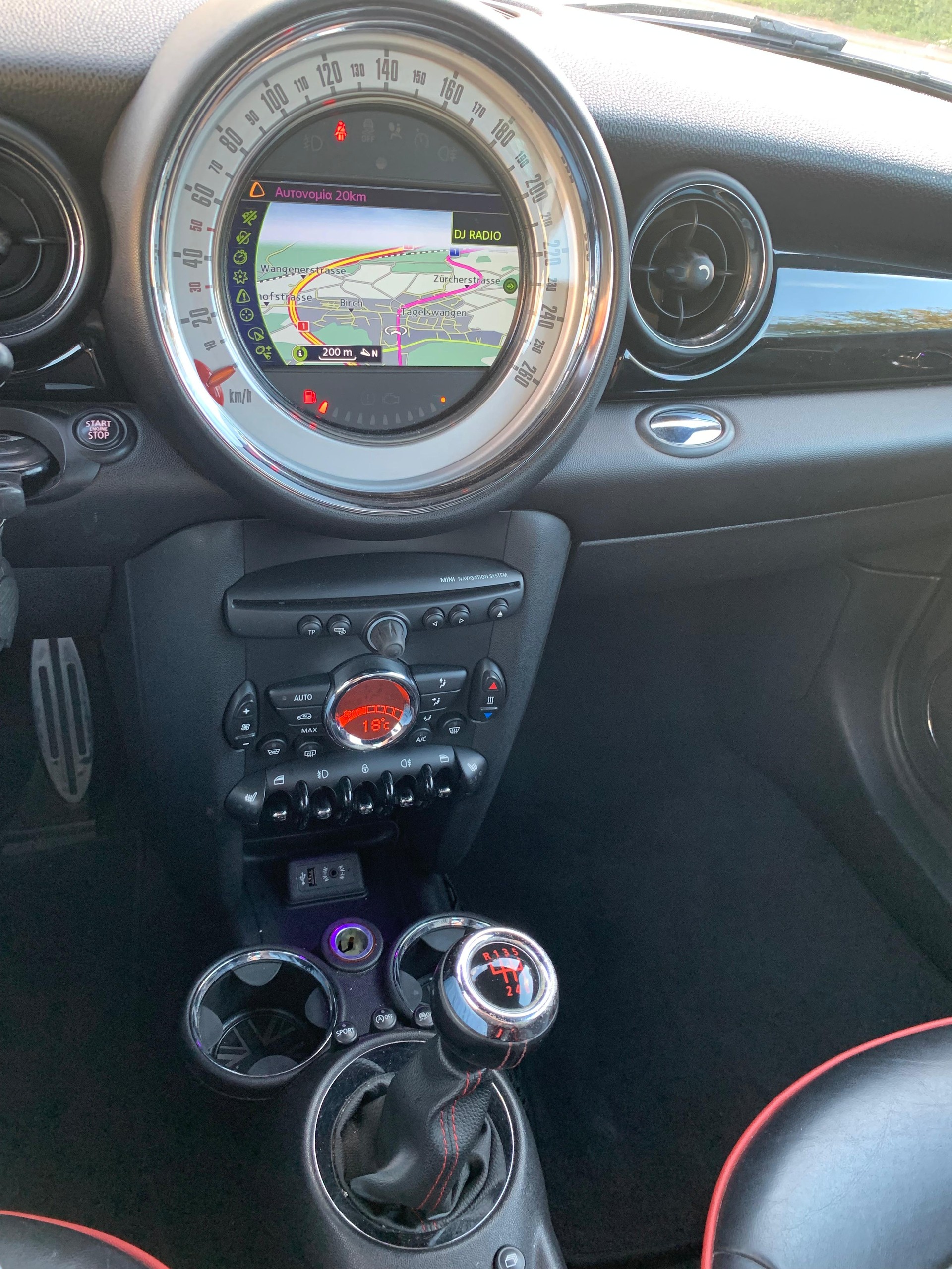 MINI Cooper S-image-8