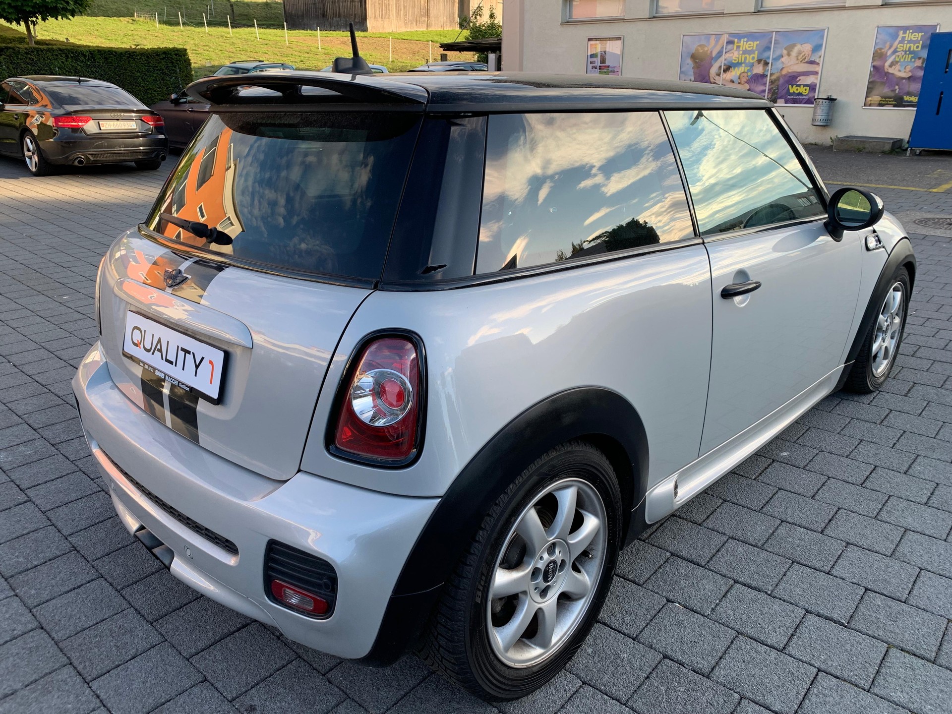 MINI Cooper S-image-3