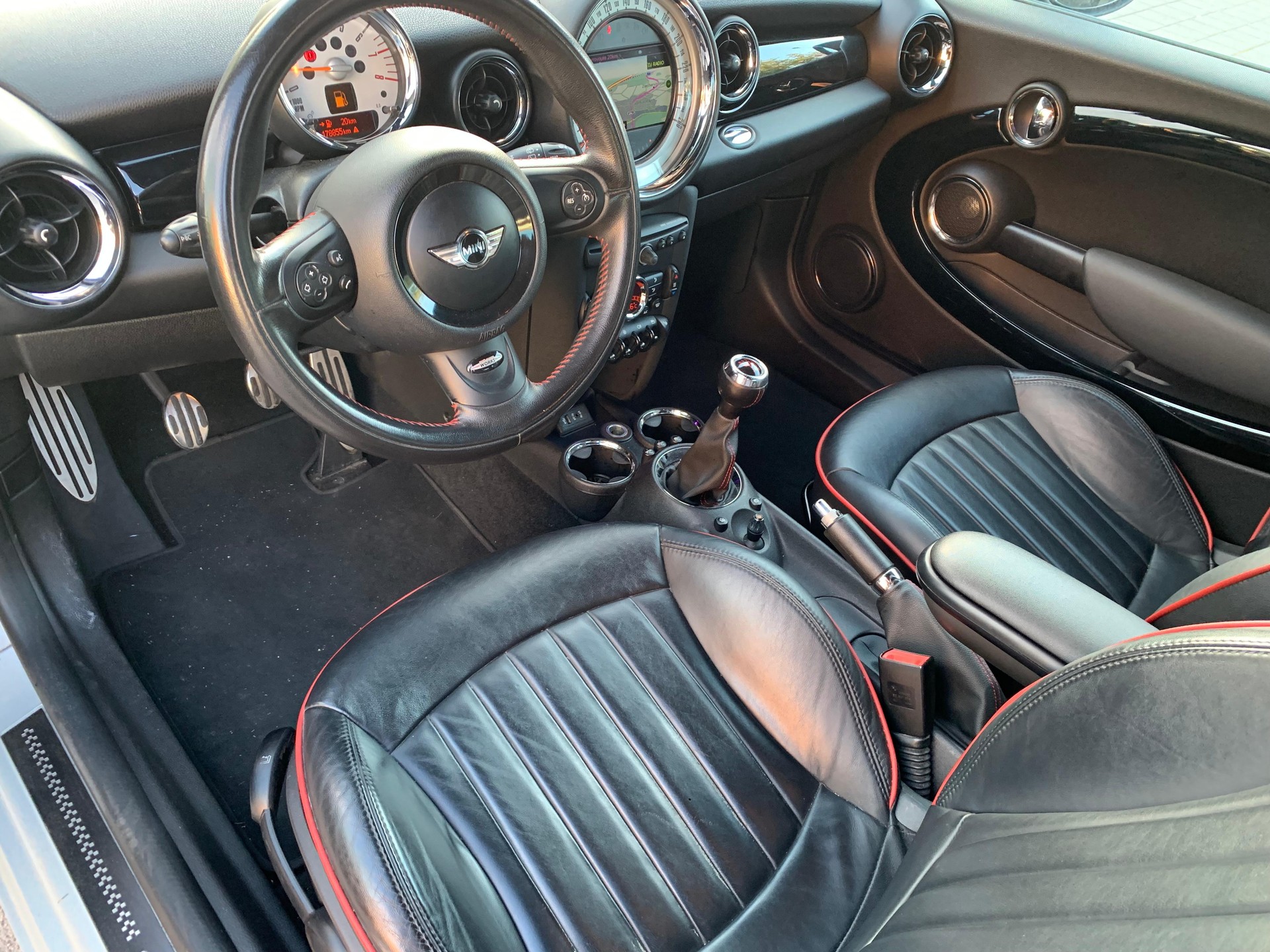 MINI Cooper S-image-7