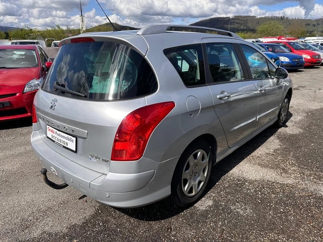 PEUGEOT 308 SW 1.6 16V VTI Sport-image-3