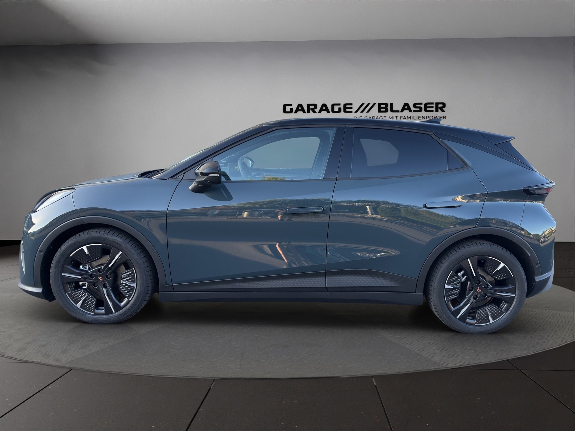 CUPRA Raval 52 kWh Dynamic+ Launch Edition-image-1
