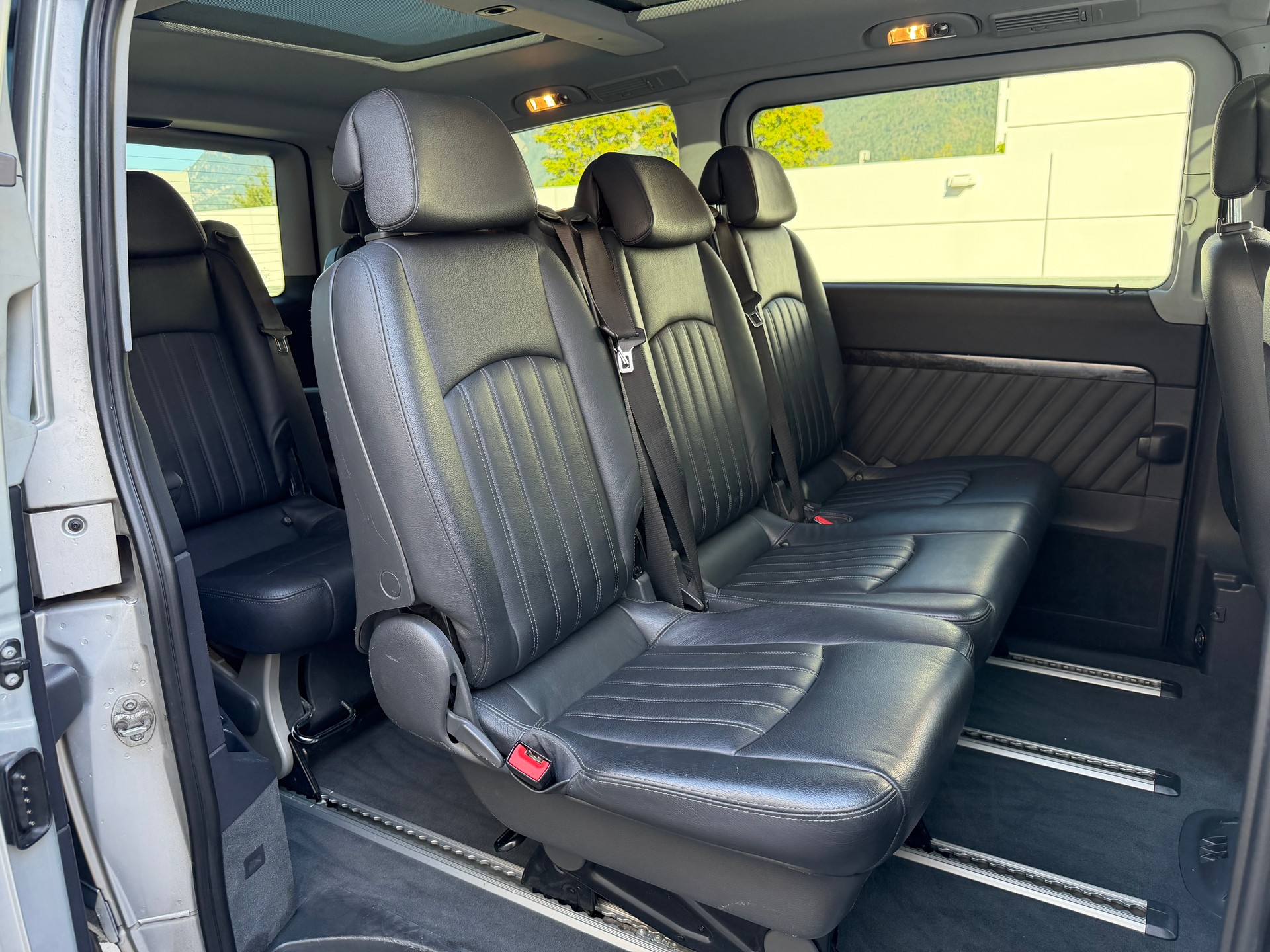 MERCEDES-BENZ Viano 2.2 CDI Blue Eff. Ambiente Ed. L 4Matic A-image-14