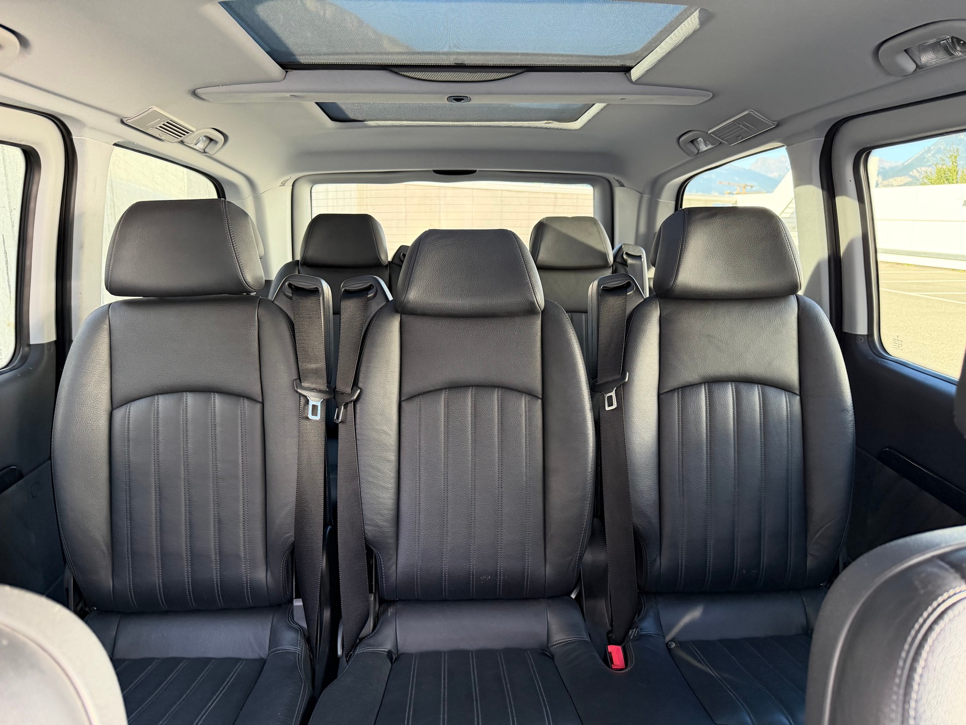 MERCEDES-BENZ Viano 2.2 CDI Blue Eff. Ambiente Ed. L 4Matic A-image-25
