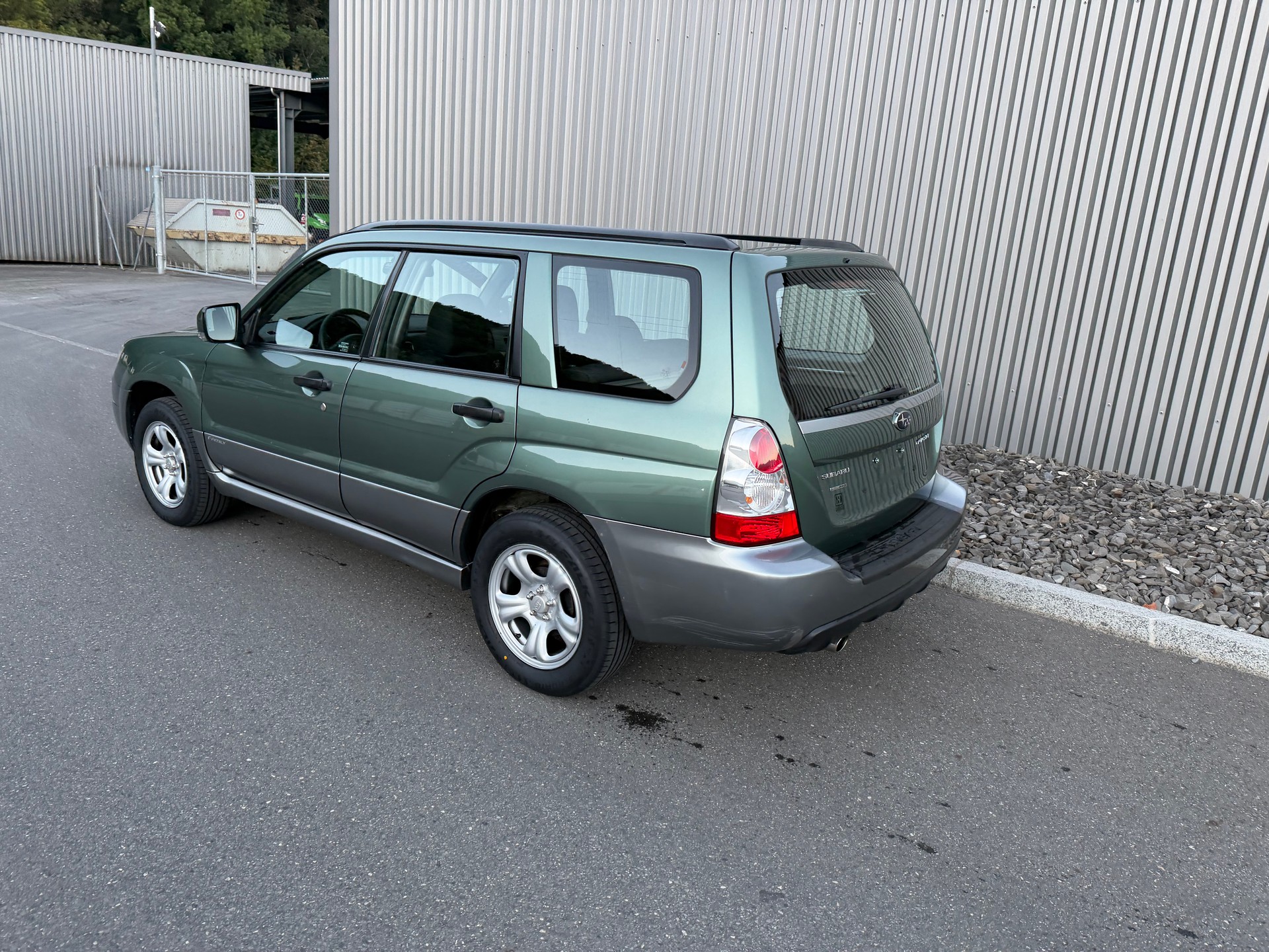 SUBARU Forester 2.0X (Swiss)-showroom-element-2