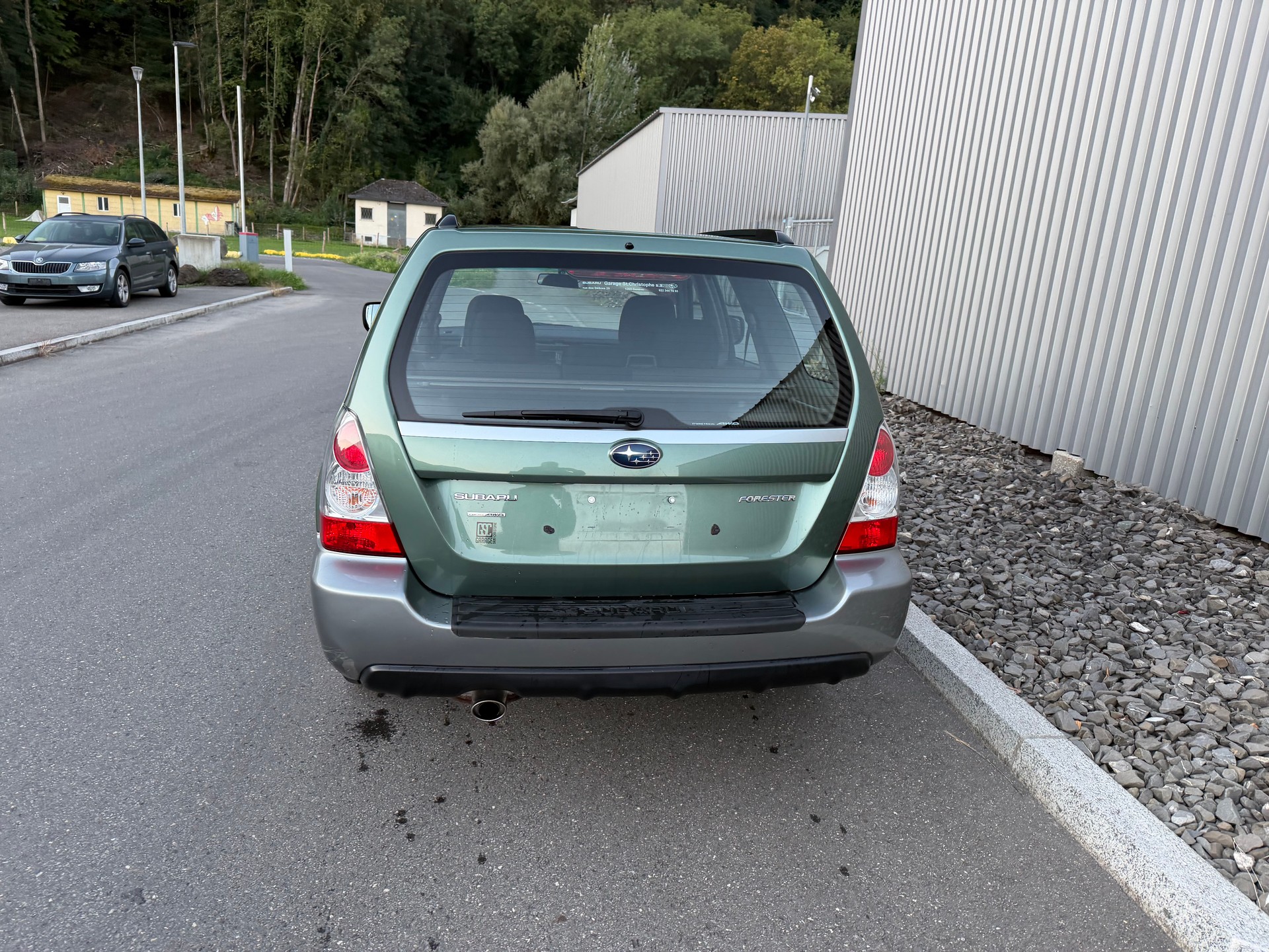 SUBARU Forester 2.0X (Swiss)-showroom-element-1