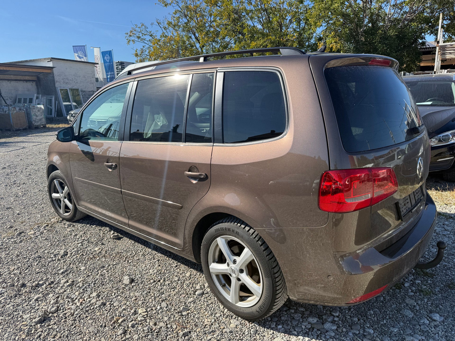 VW Touran 1.6 TDI BMT Comfortline DSG-image-3