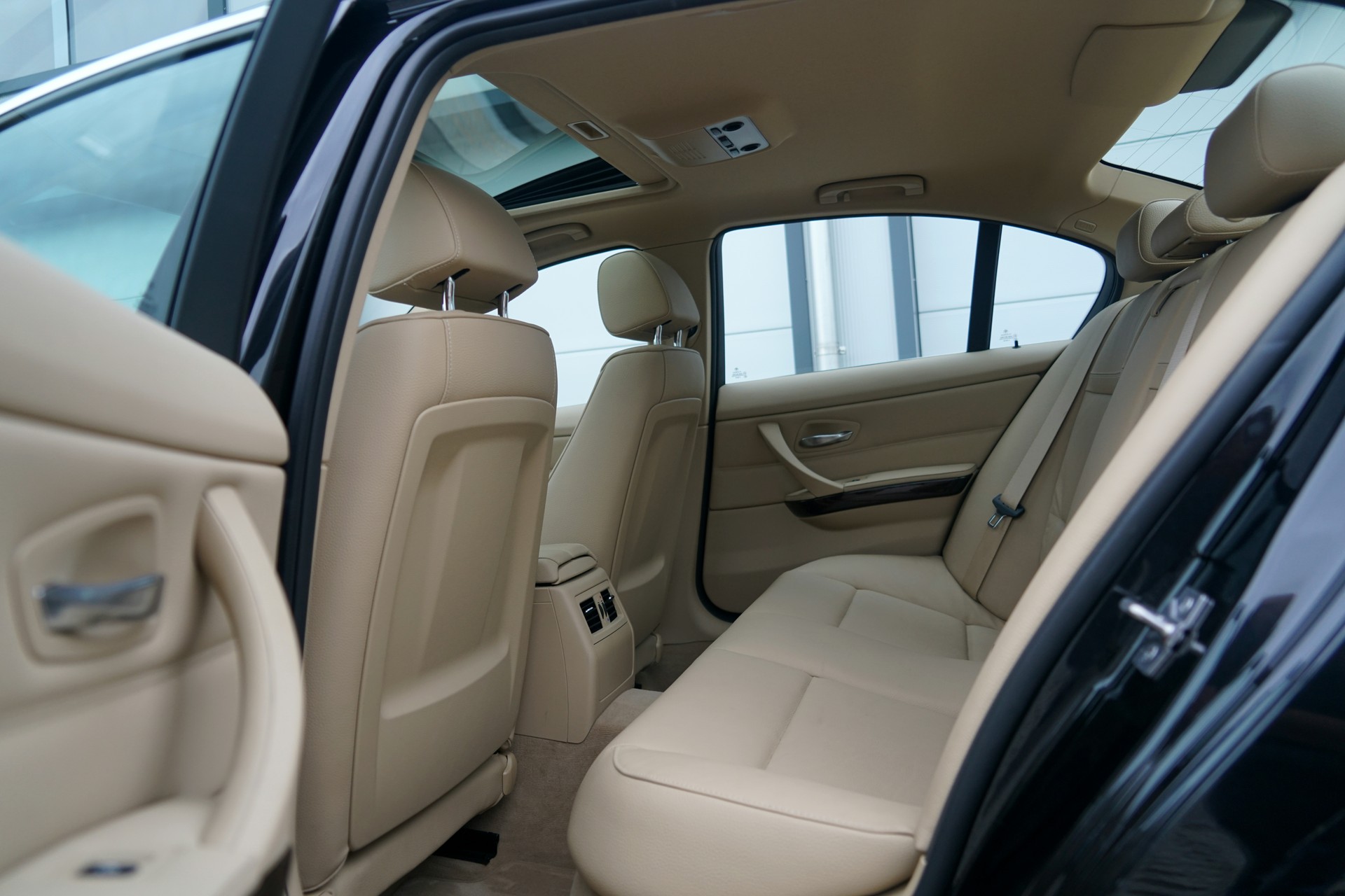 BMW 325i x-Drive Steptronic-image-6