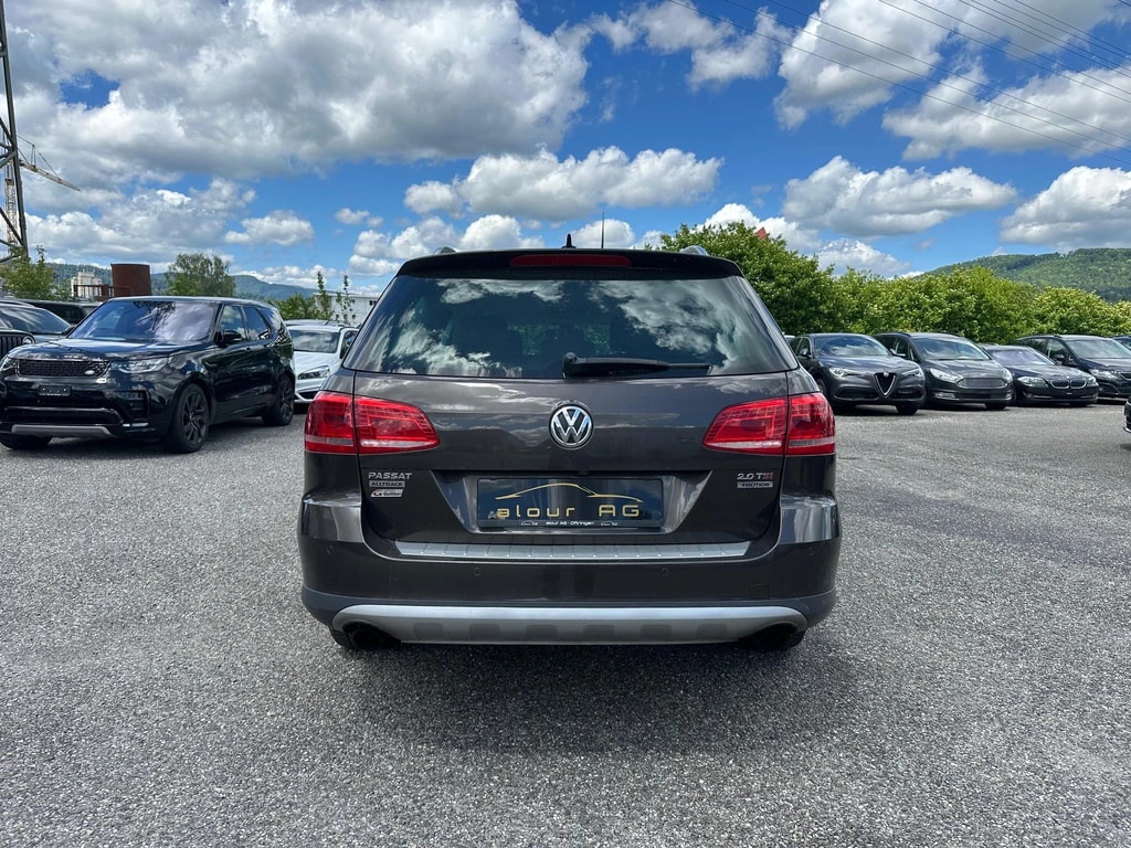 VW Passat Alltrack 2.0 TSI 4Motion DSG-image-4