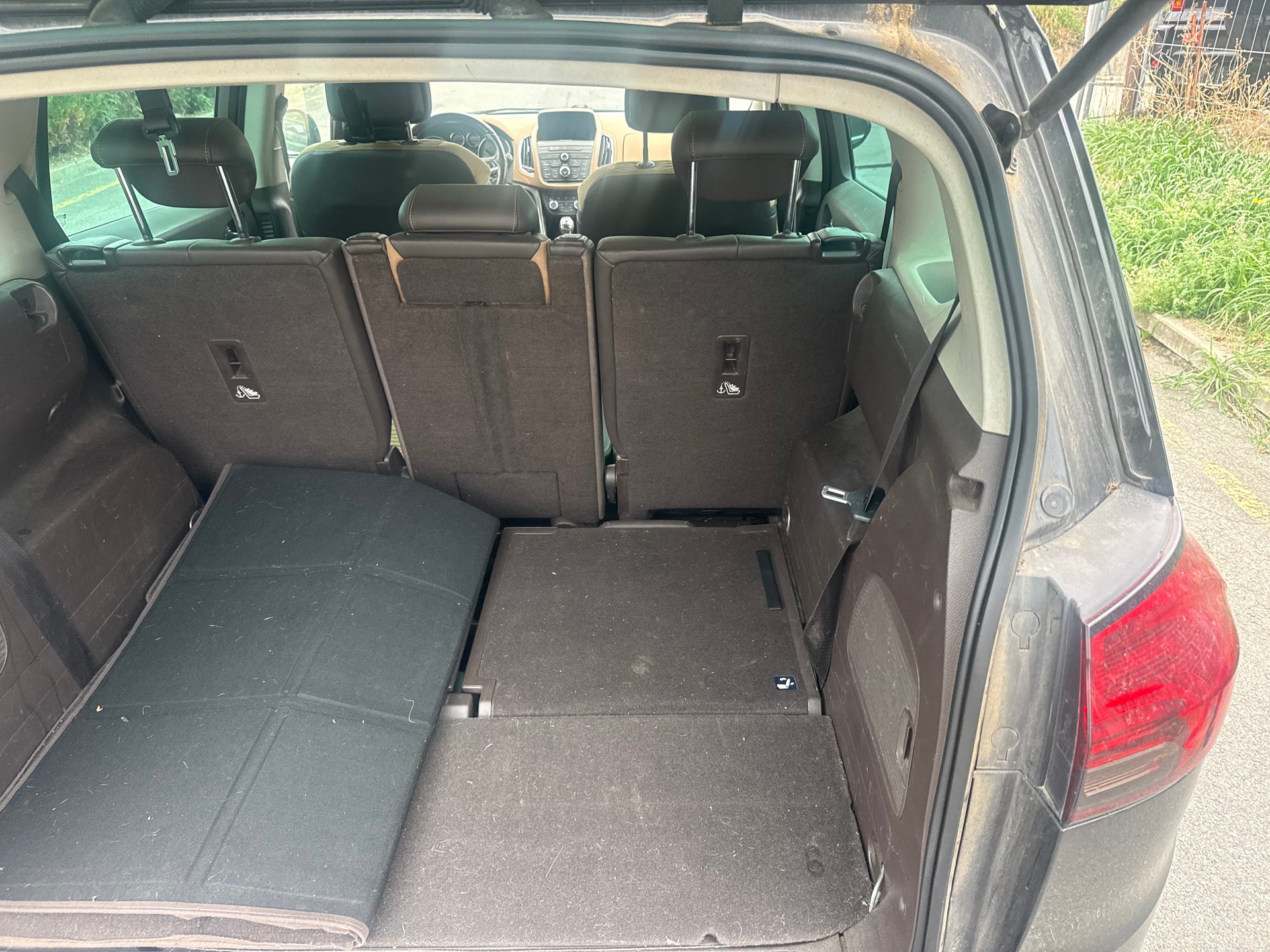 OPEL Zafira Tourer 1.6i 16V Turbo Sport Automatic-image-10