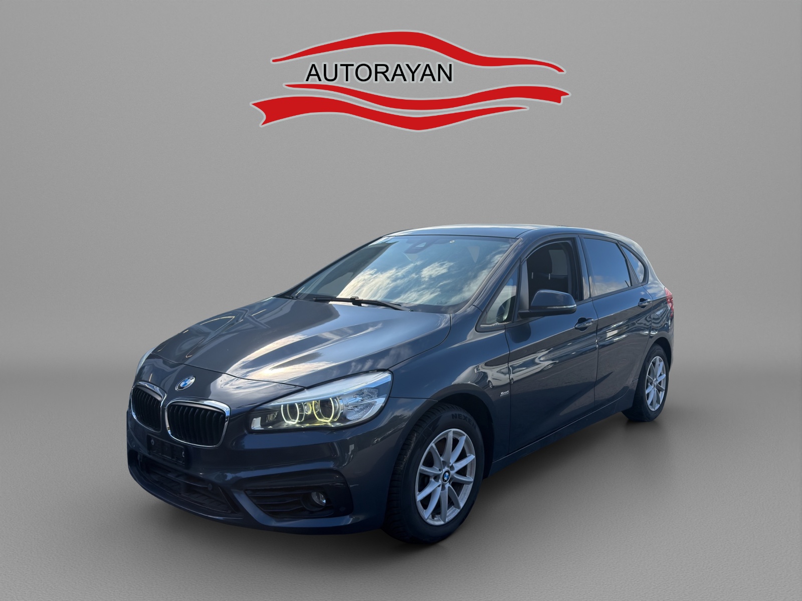 BMW 218d xDrive Active Tourer-image-1